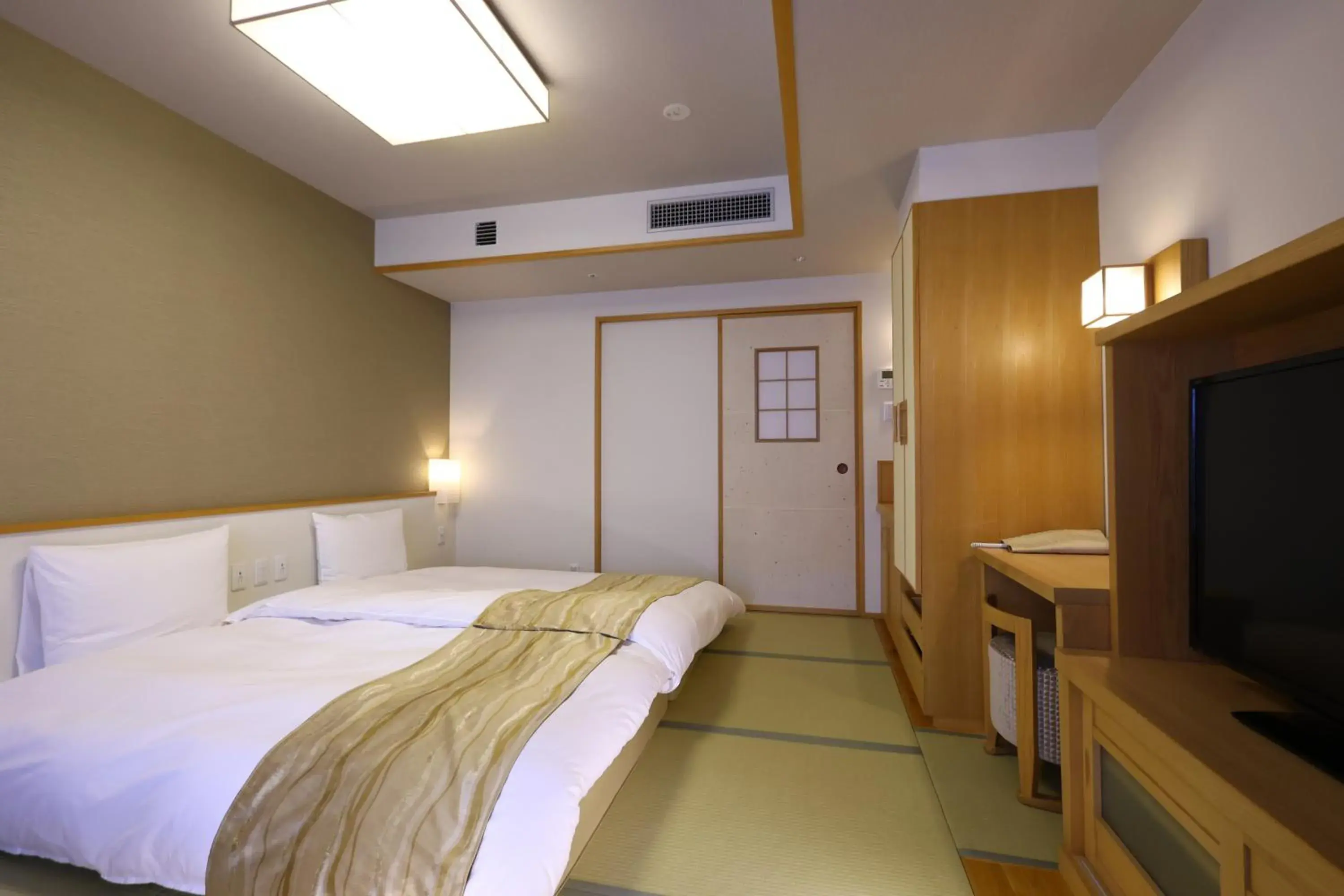 Twin Room with Shower - single occupancy - Non-Smoking in Oyado Tsukiyo no Usagi Twin Room with Shower - single occupancy - Non-Smoking in Oyado Tsukiyo no Usagi