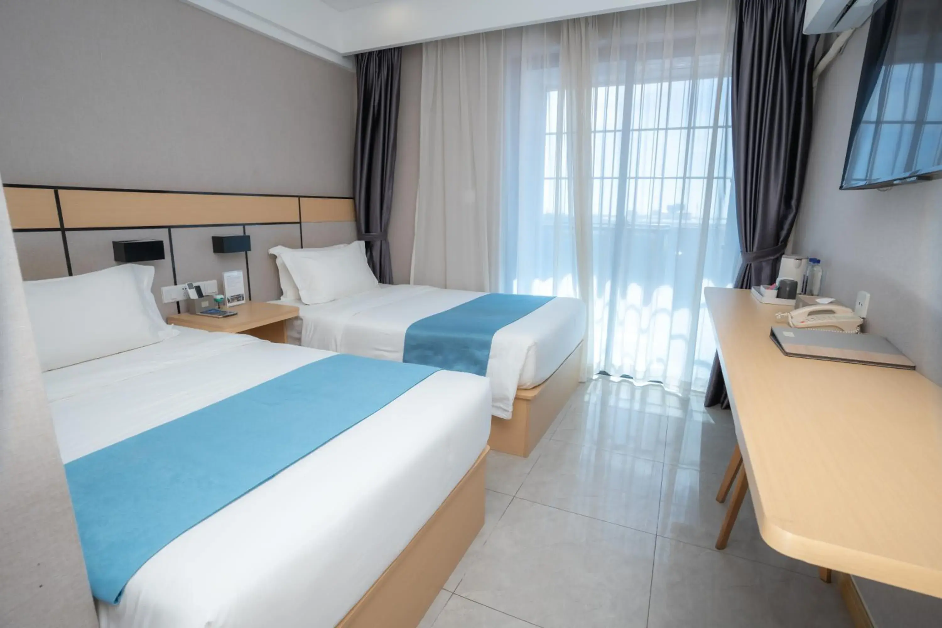 Standard Twin City View with Balcony in ARK HOTEL Standard Twin City View with Balcony in ARK HOTEL