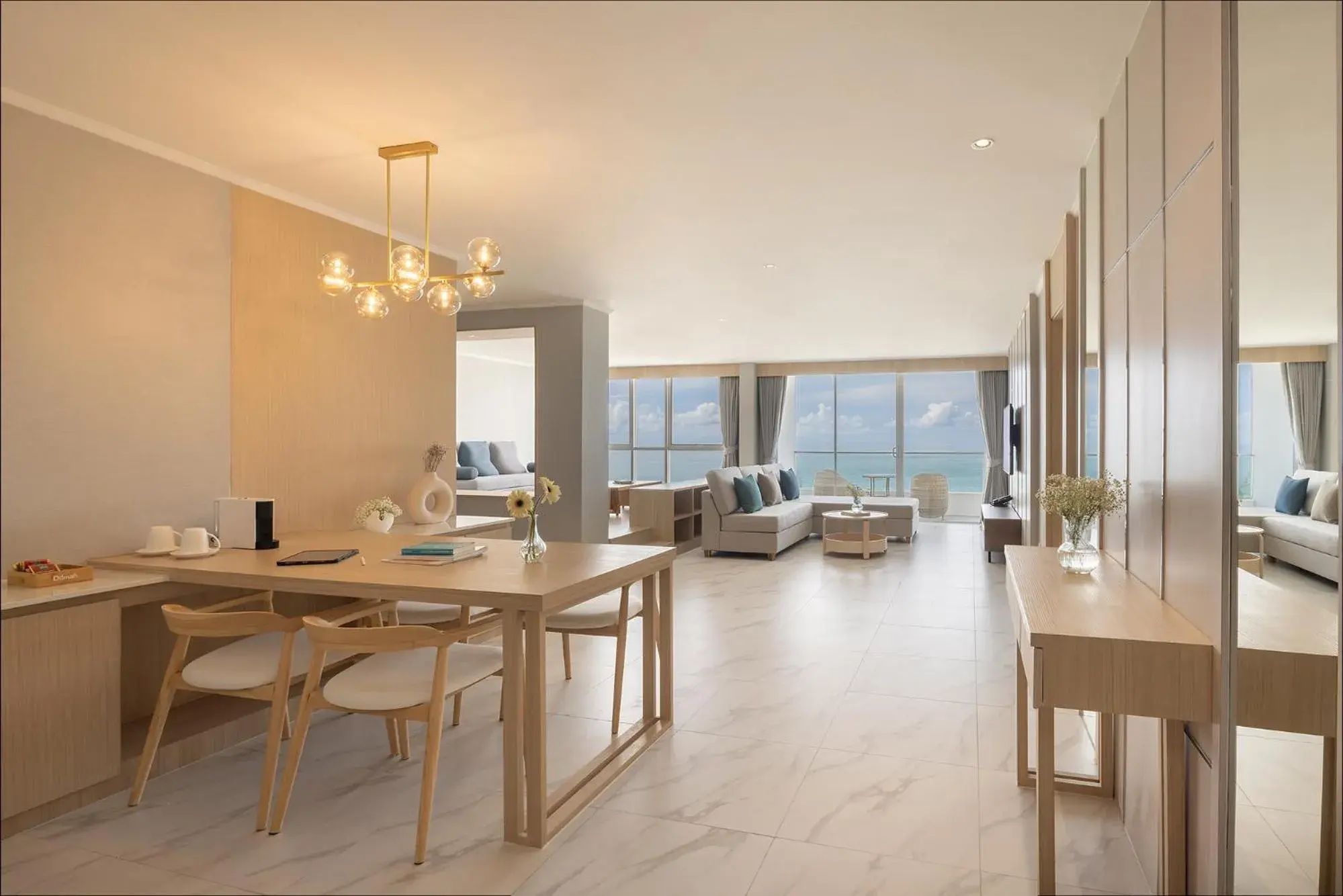 Ocean's Edge Two Bedroom Penthouse in Eastin Resort Rayong Ocean's Edge Two Bedroom Penthouse in Eastin Resort Rayong