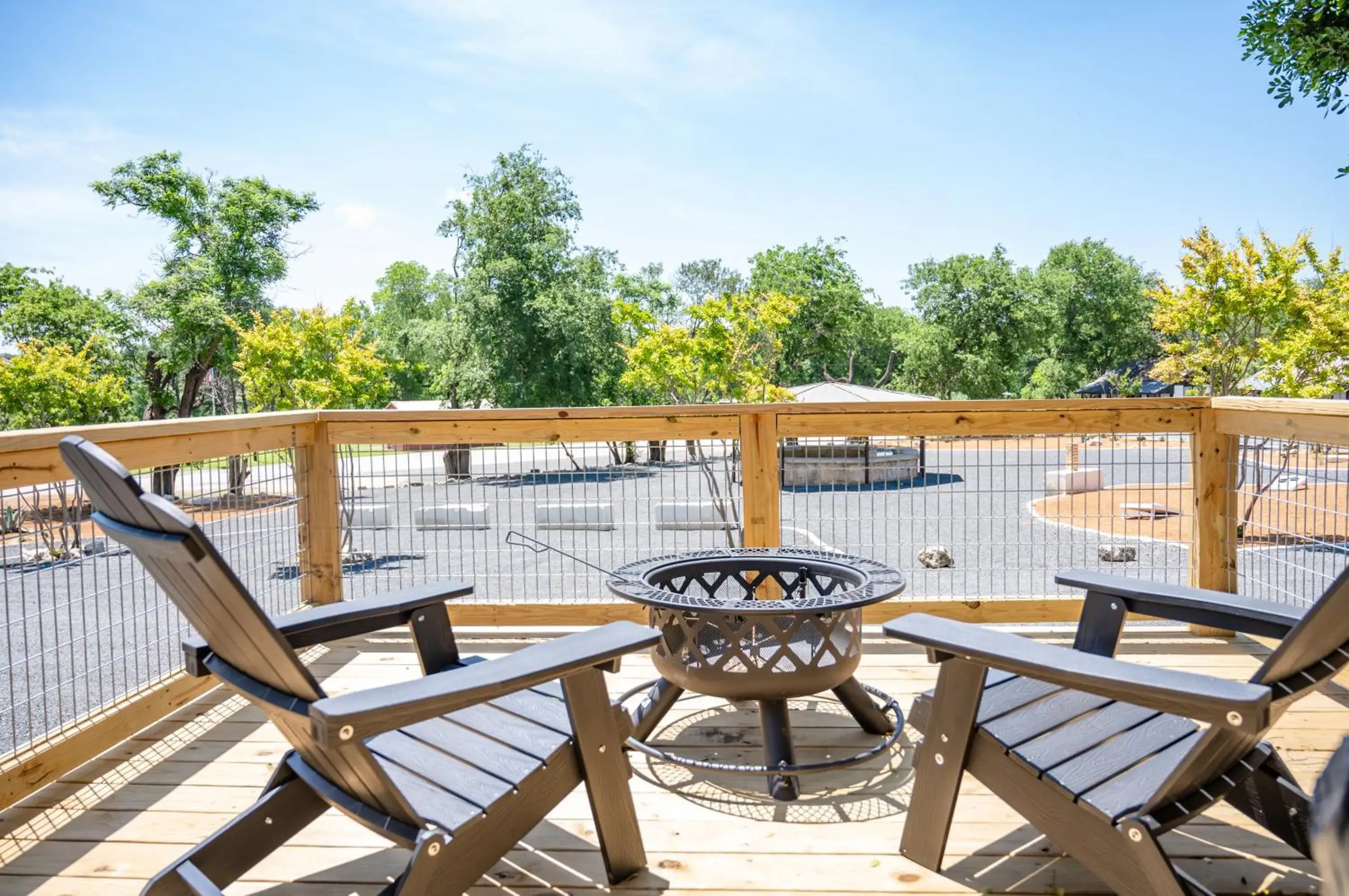 Deluxe Queen Studio in THE VAQUERO MOTEL Deluxe Queen Studio in THE VAQUERO MOTEL