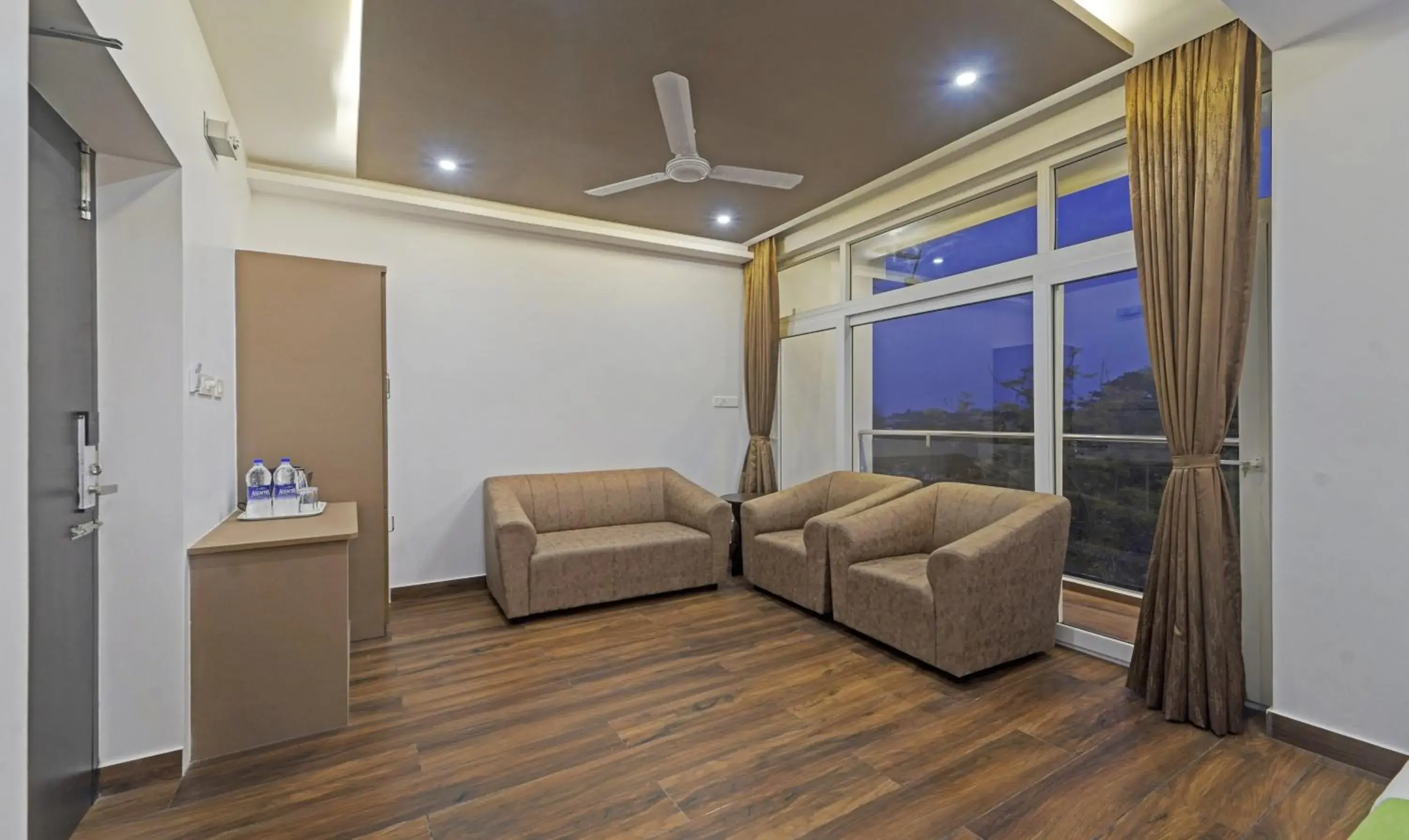 Superior Double Room - single occupancy in Treebo Premium Raffis' Andalusia Bay Way Superior Double Room - single occupancy in Treebo Premium Raffis' Andalusia Bay Way