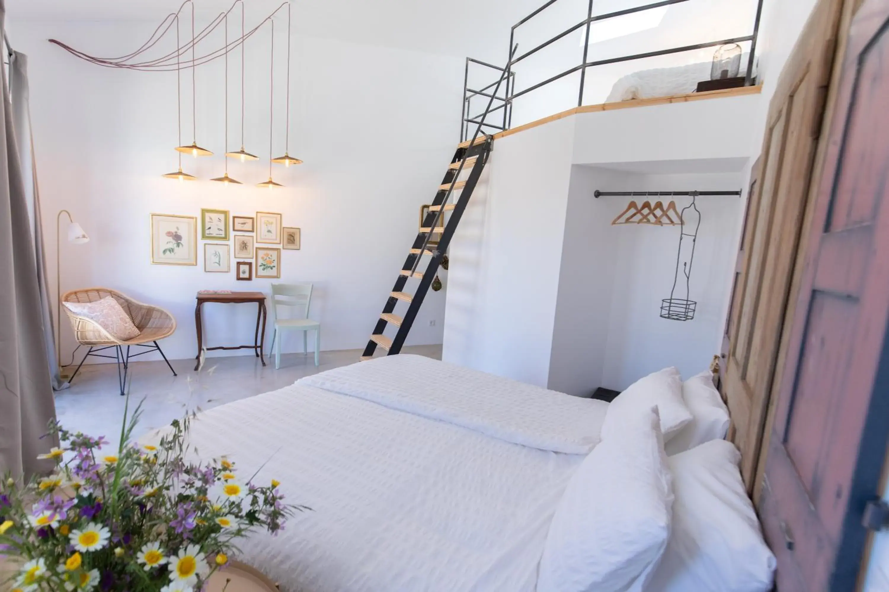 Family Room with Bathroom in Moinho Calmo Family Room with Bathroom in Moinho Calmo