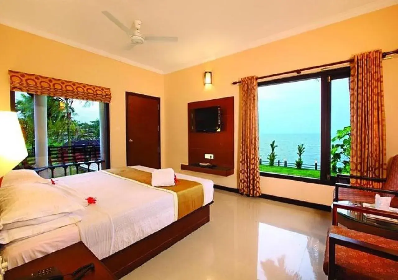 Suite with Lake View - single occupancy in Doves Goldfieldd Lake Resort Suite with Lake View - single occupancy in Doves Goldfieldd Lake Resort