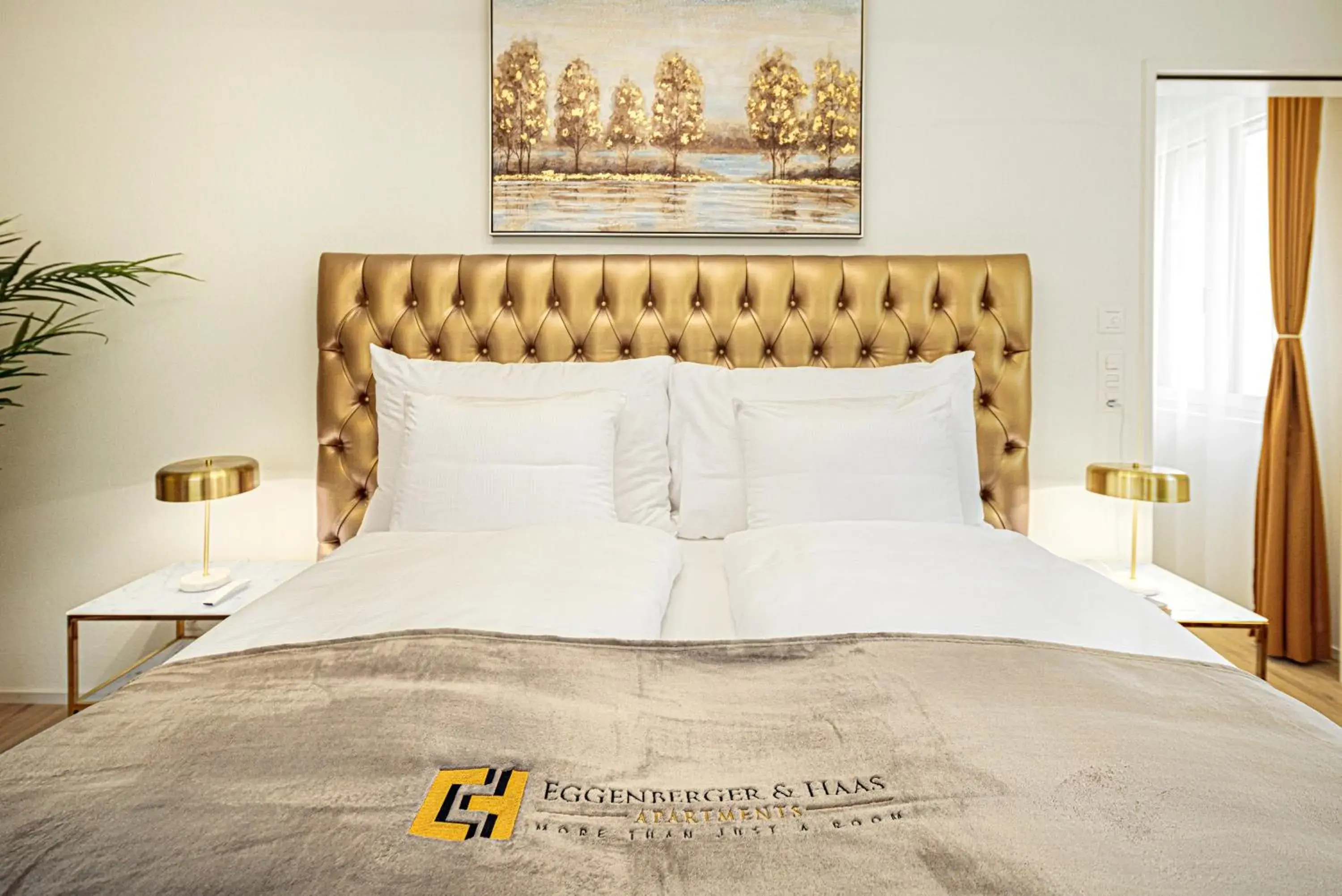 Deluxe King Suite in Mühlensteg Apartments by VISIMO - Elegant, Quiet, Central Deluxe King Suite in Mühlensteg Apartments by VISIMO - Elegant, Quiet, Central