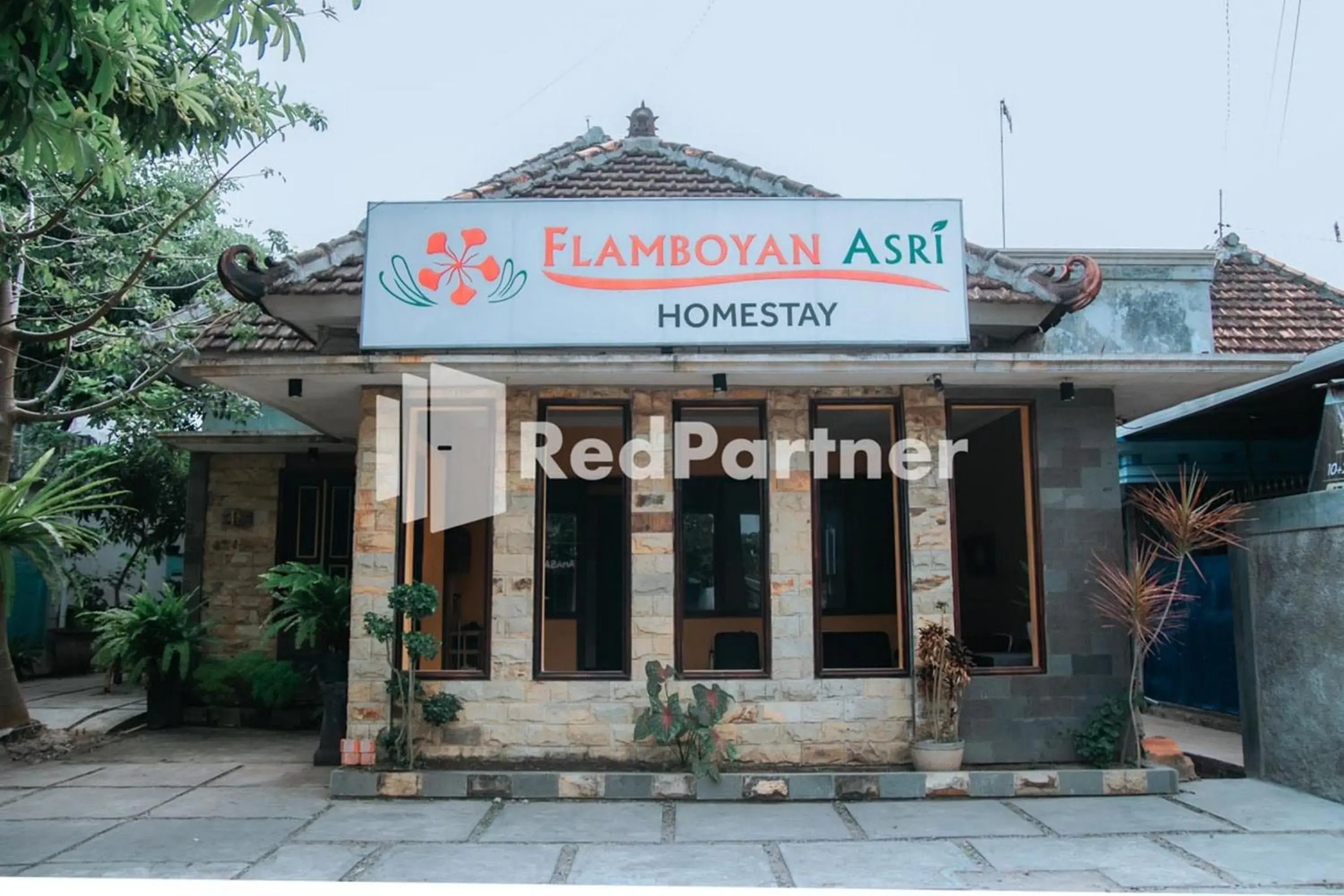Flamboyan Asri Syariah Mitra RedDoorz near Kampung Inggris Pare Flamboyan Asri Syariah Mitra RedDoorz near Kampung Inggris Pare