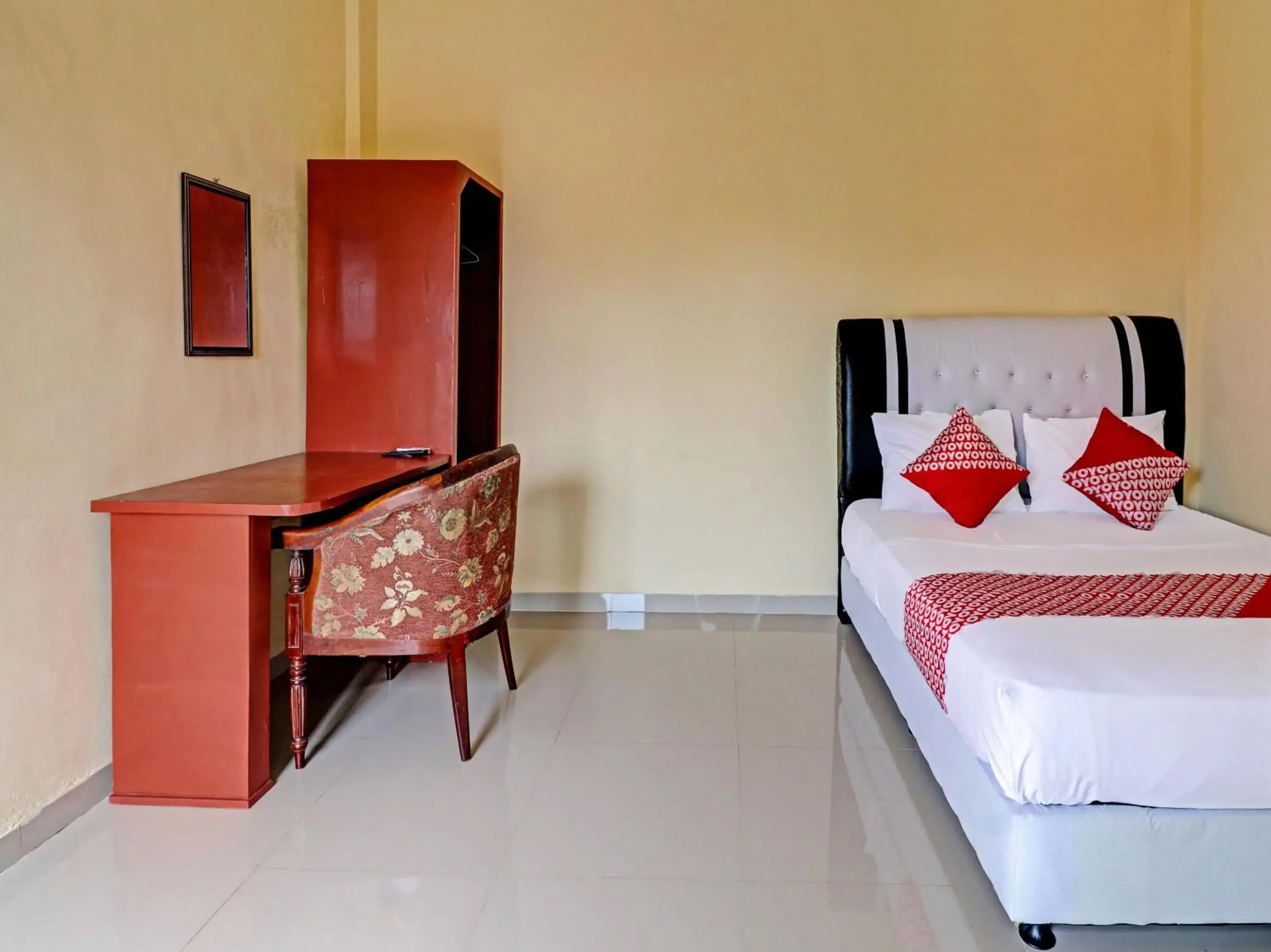 Standard Double Room in OYO 90945 Arizon Kost Standard Double Room in OYO 90945 Arizon Kost