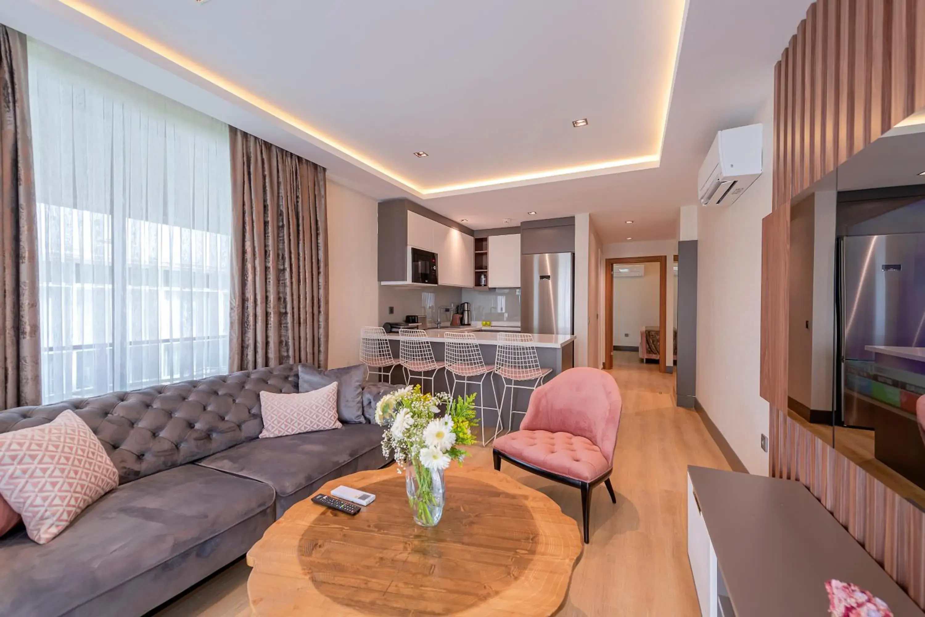 One-Bedroom Apartment in Sealife Royal One-Bedroom Apartment in Sealife Royal