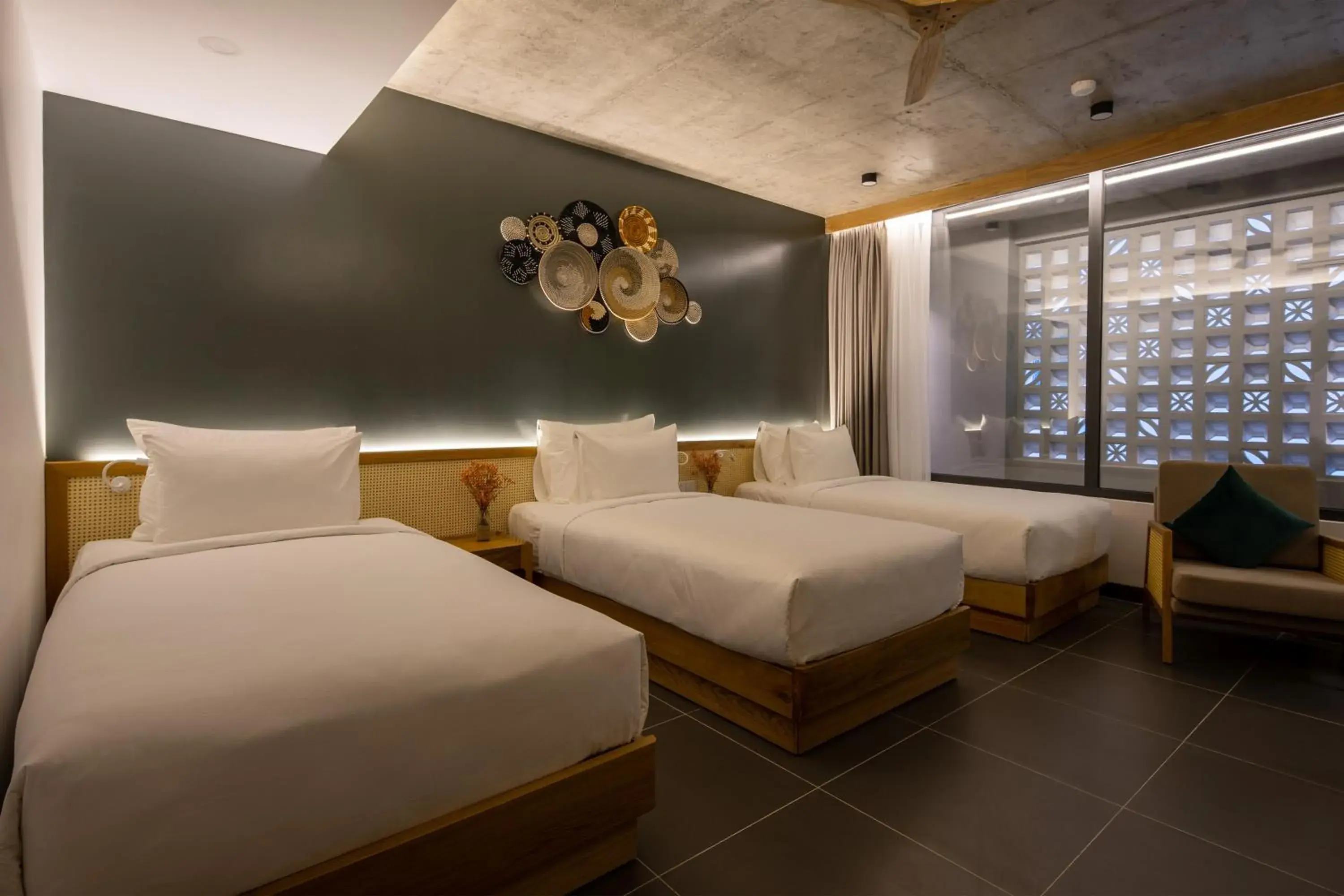 Triple Room in Leaf Beachfront Hotel Da Nang Triple Room in Leaf Beachfront Hotel Da Nang