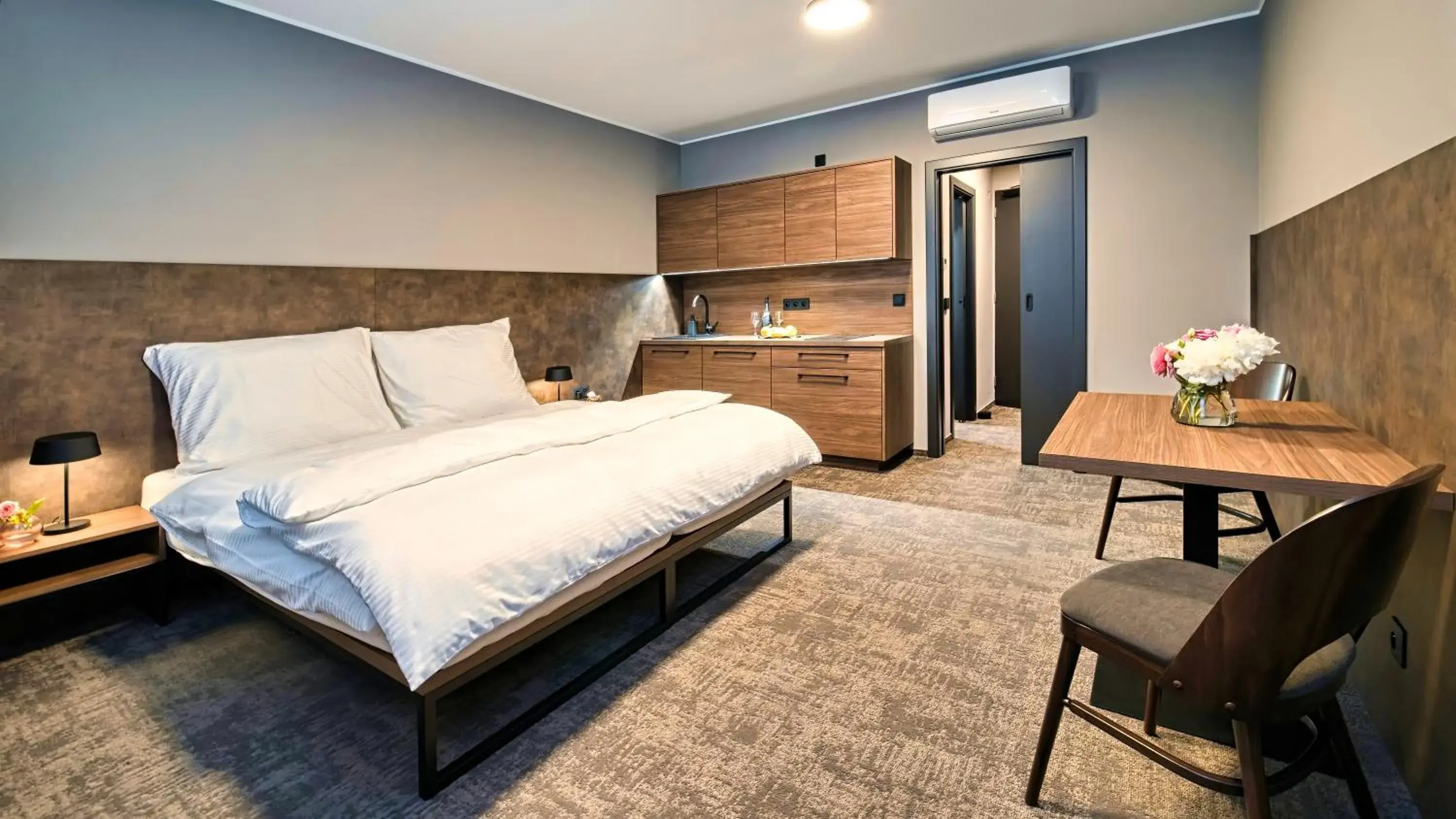 Studio Apartment - single occupancy in ABA Apartments Studio Apartment - single occupancy in ABA Apartments