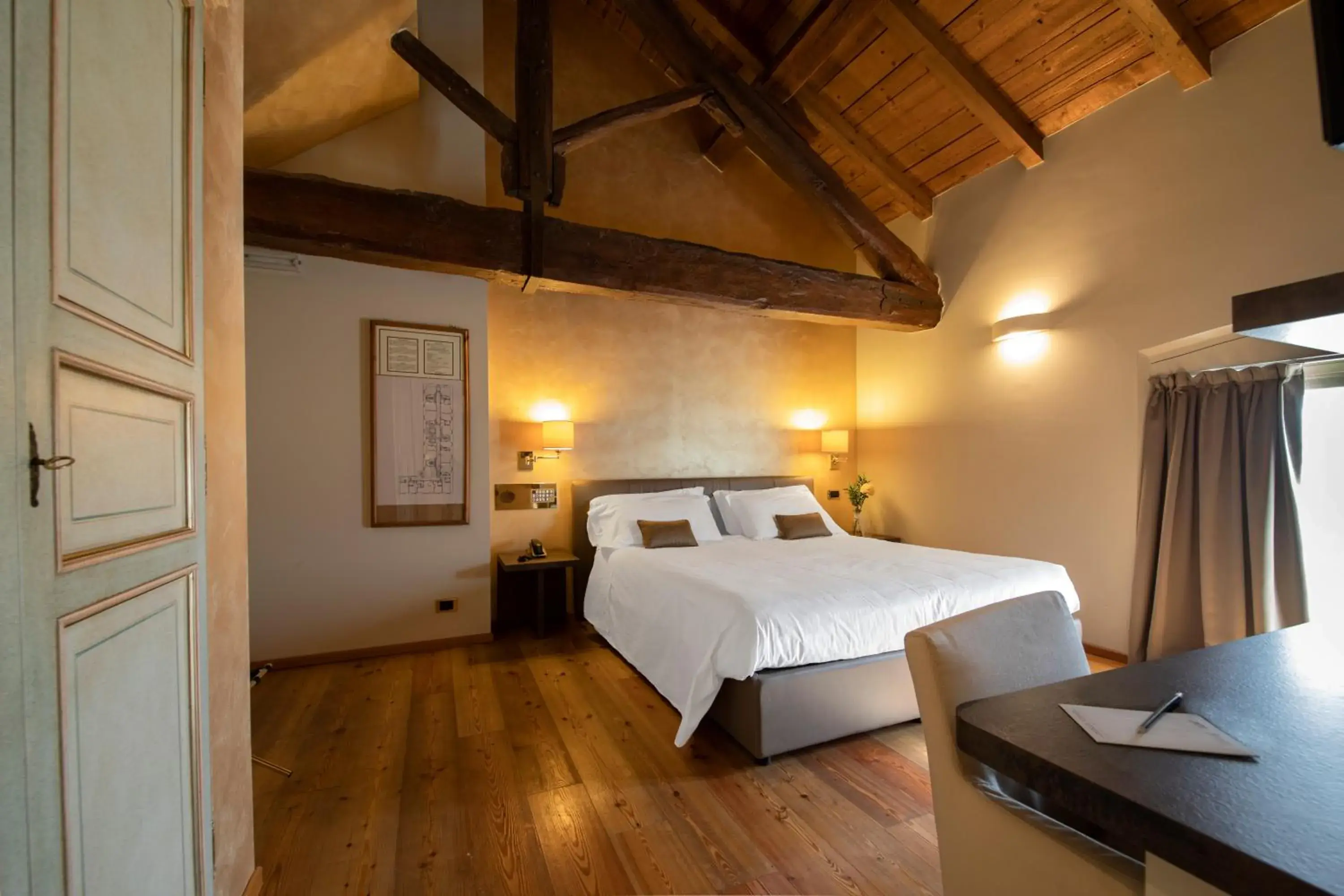 Triple Room in Hotel Parco Borromeo - Monza Brianza Triple Room in Hotel Parco Borromeo - Monza Brianza