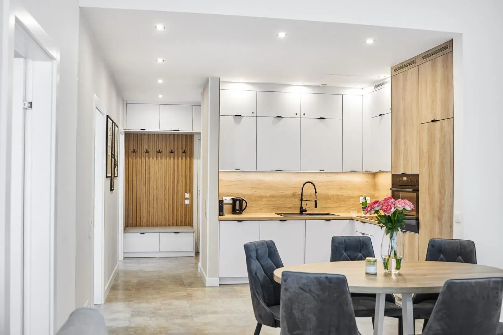 Three-Bedroom Apartment A018 (with exit to the garden) in Dune Beach Resort - A Three-Bedroom Apartment A018 (with exit to the garden) in Dune Beach Resort - A