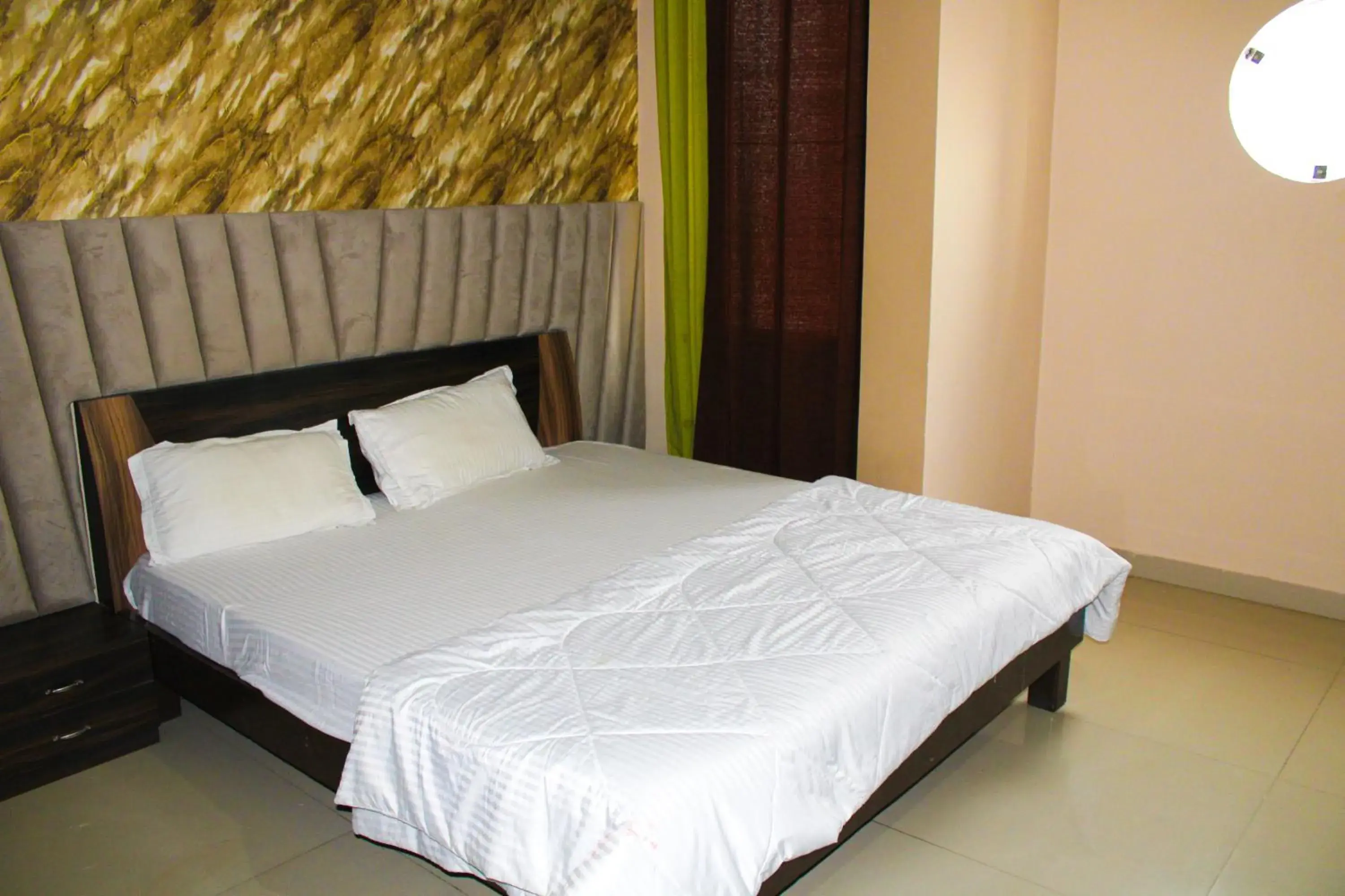 Standard Double Room in Sangam Hotel Standard Double Room in Sangam Hotel