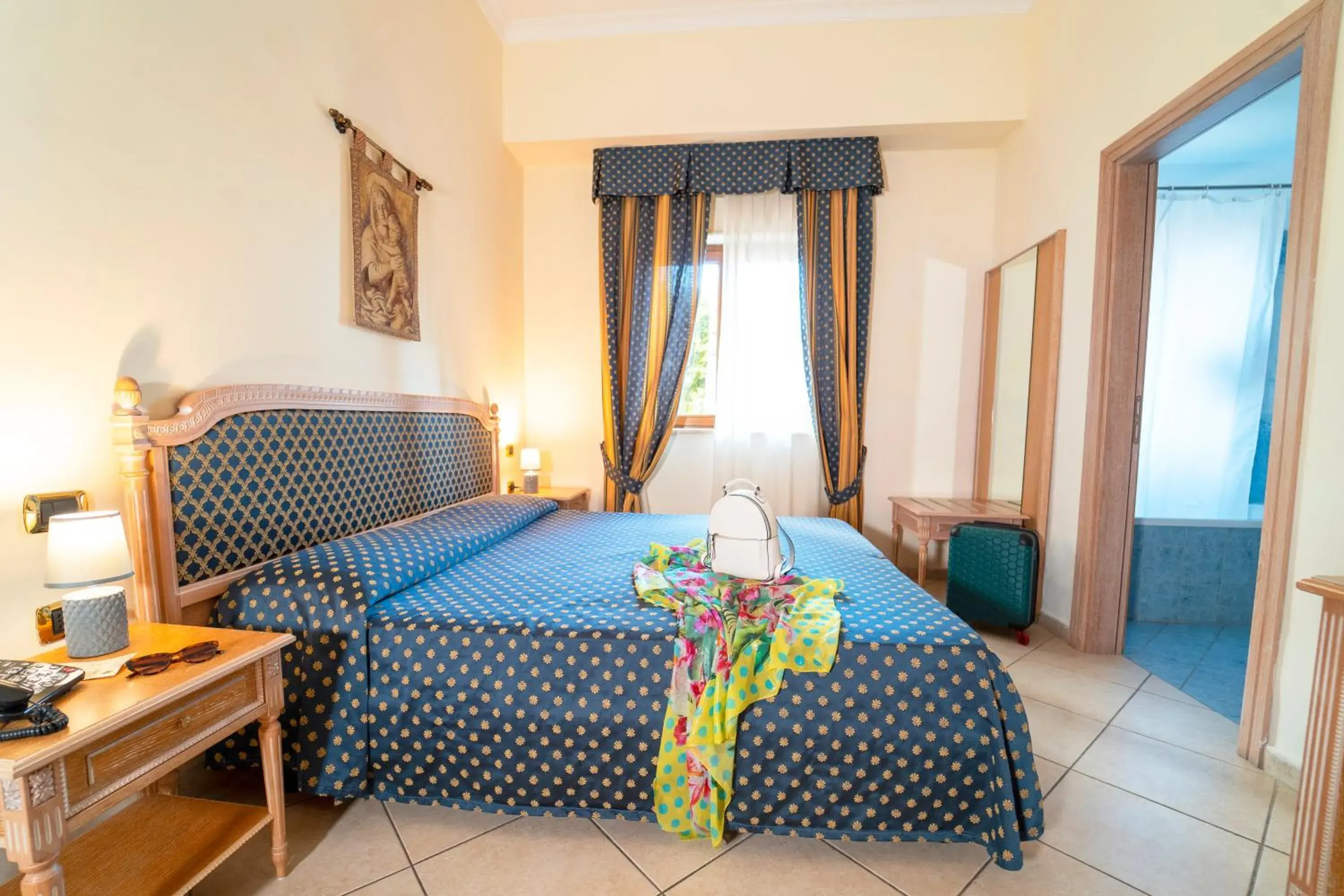 Double or Twin Room with Extra Bed in Hotel Villa Romana Double or Twin Room with Extra Bed in Hotel Villa Romana