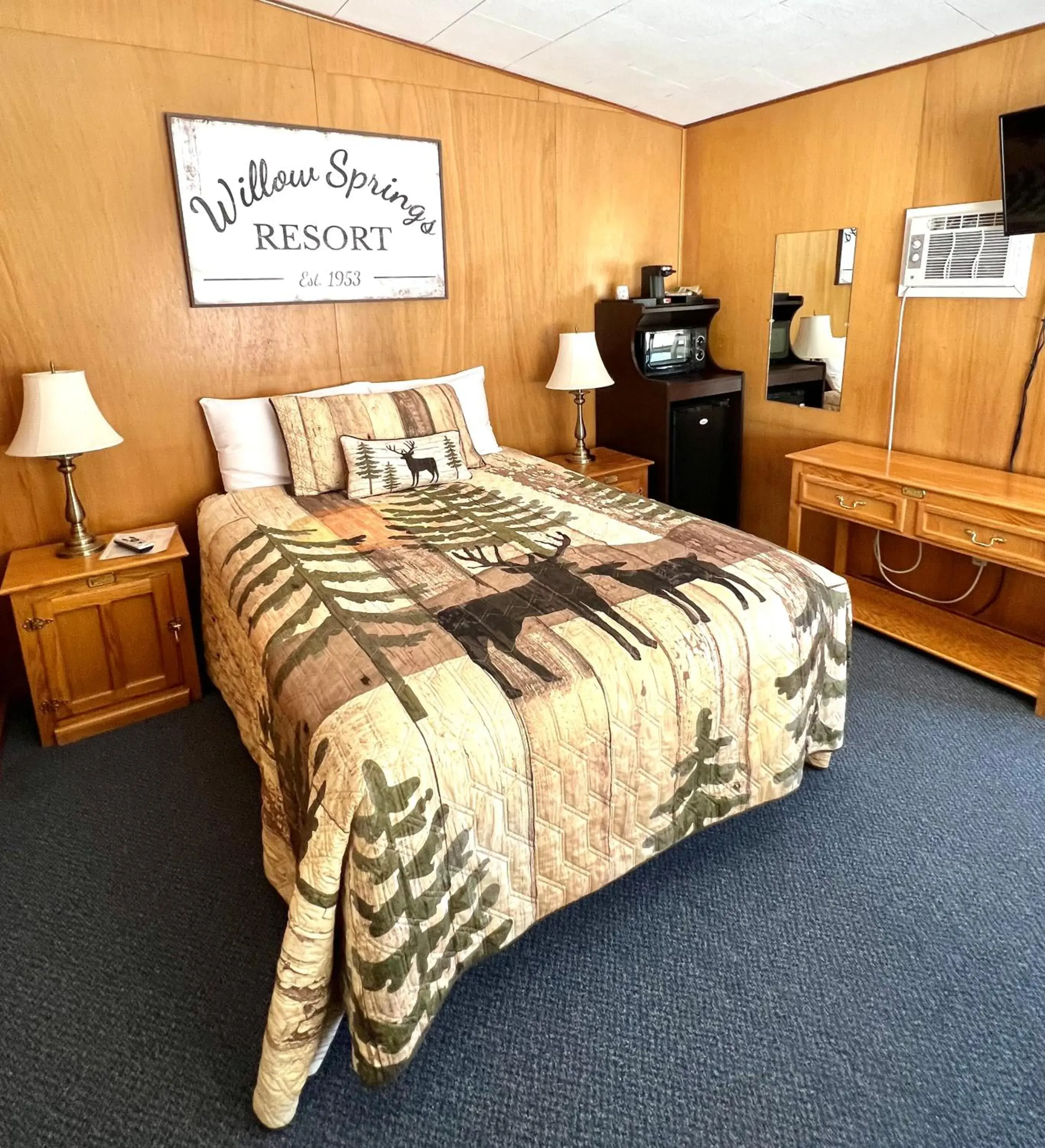 Standard Double Room in Willow Springs Resort Standard Double Room in Willow Springs Resort
