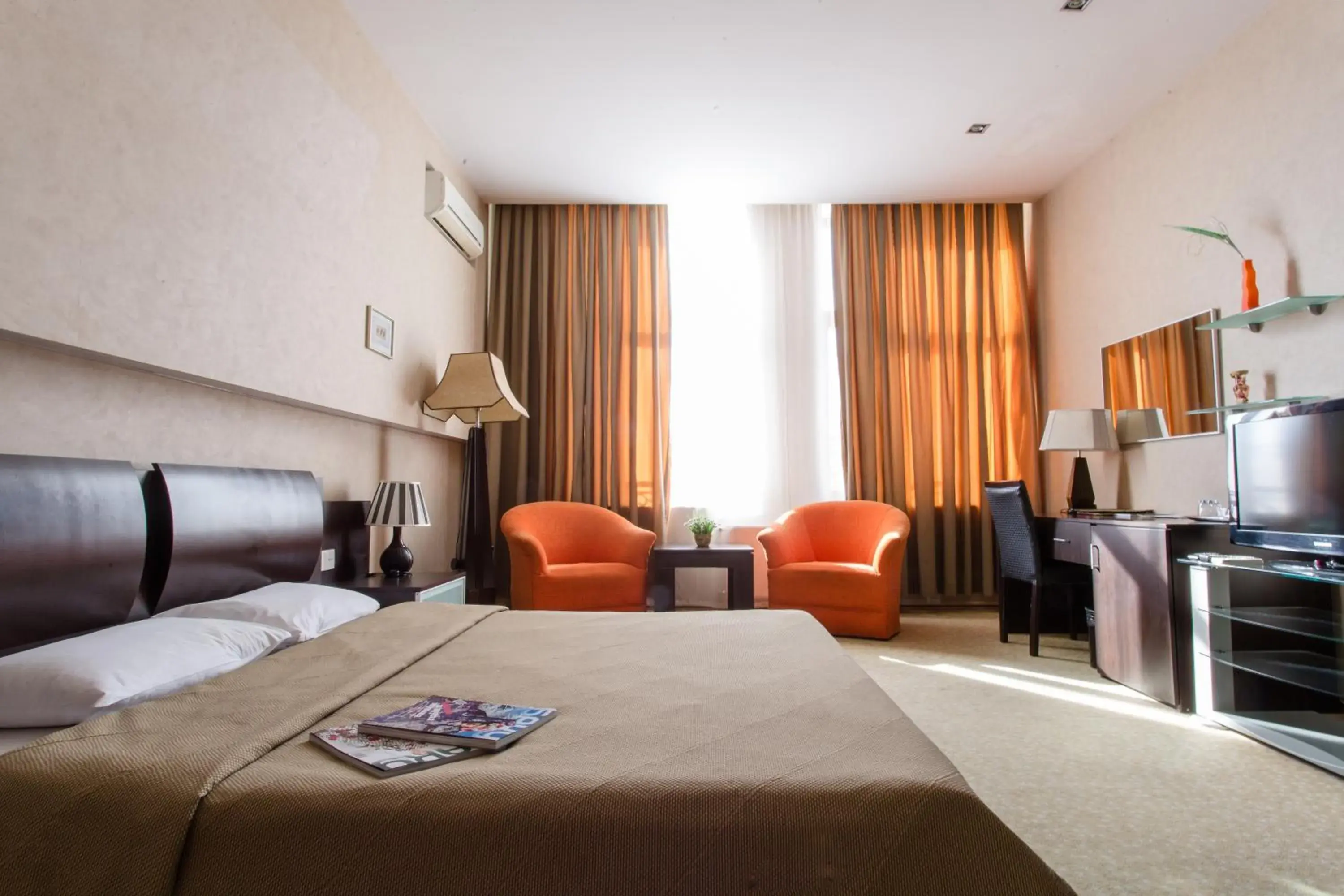 Deluxe Double Room - single occupancy in Austin Hotel Baku Deluxe Double Room - single occupancy in Austin Hotel Baku