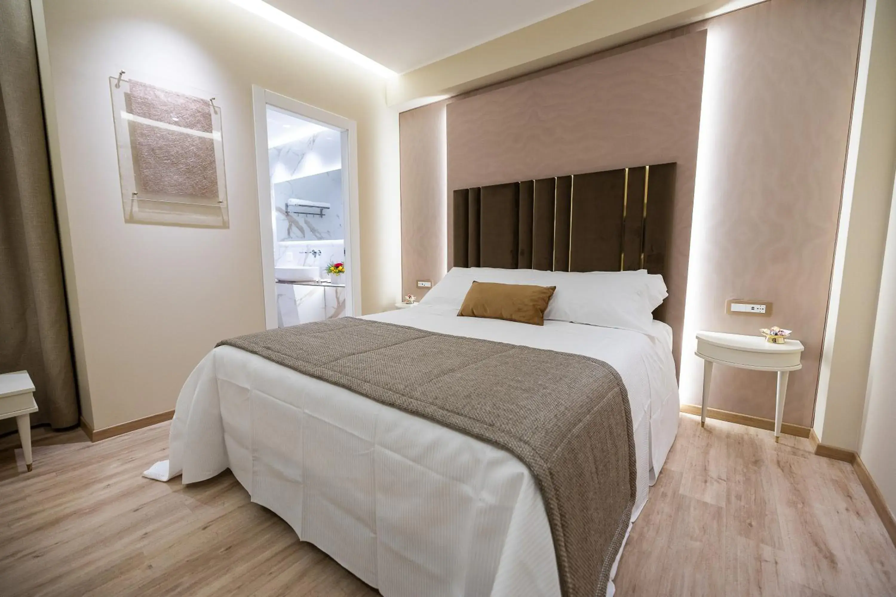 Suite with Terrace in Hotel Montreal Suite with Terrace in Hotel Montreal