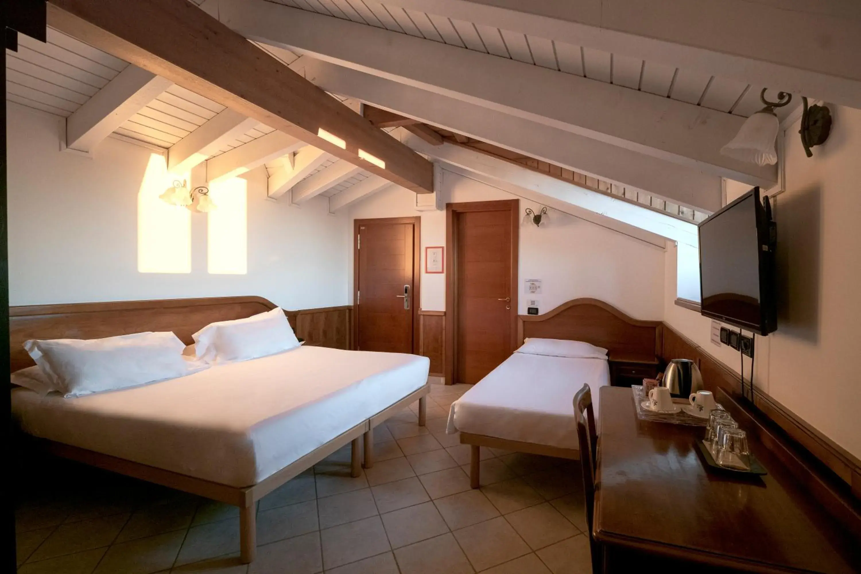 Superior Triple Room in Hotel Ungheria Varese 1946 Superior Triple Room in Hotel Ungheria Varese 1946