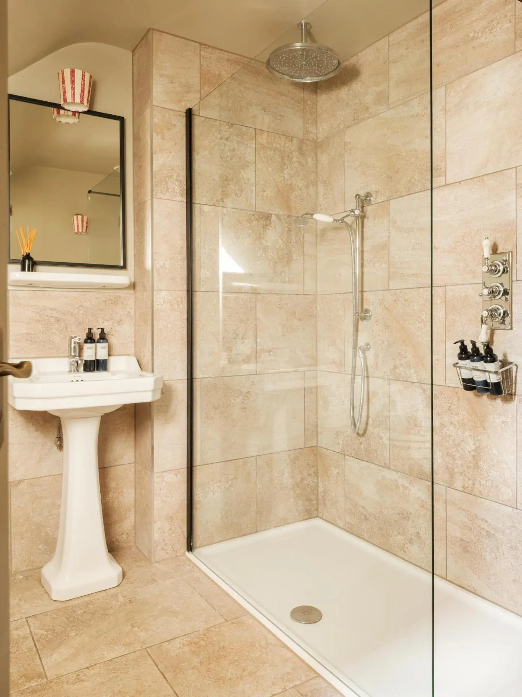 Triple Room in The Bell & Crown Triple Room in The Bell & Crown