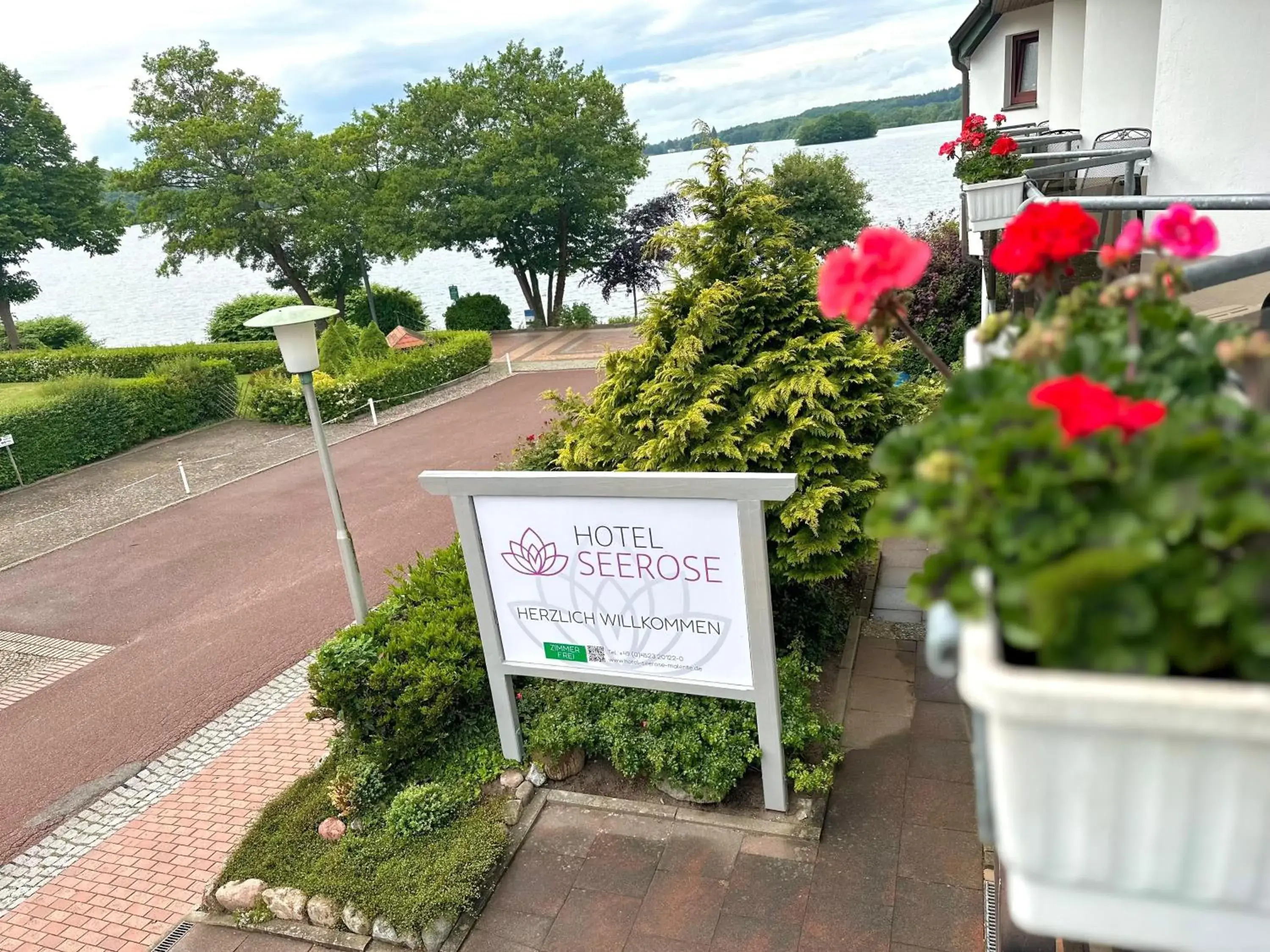 Single Room with Balcony - single occupancy in Hotel Seerose Bad Malente Single Room with Balcony - single occupancy in Hotel Seerose Bad Malente