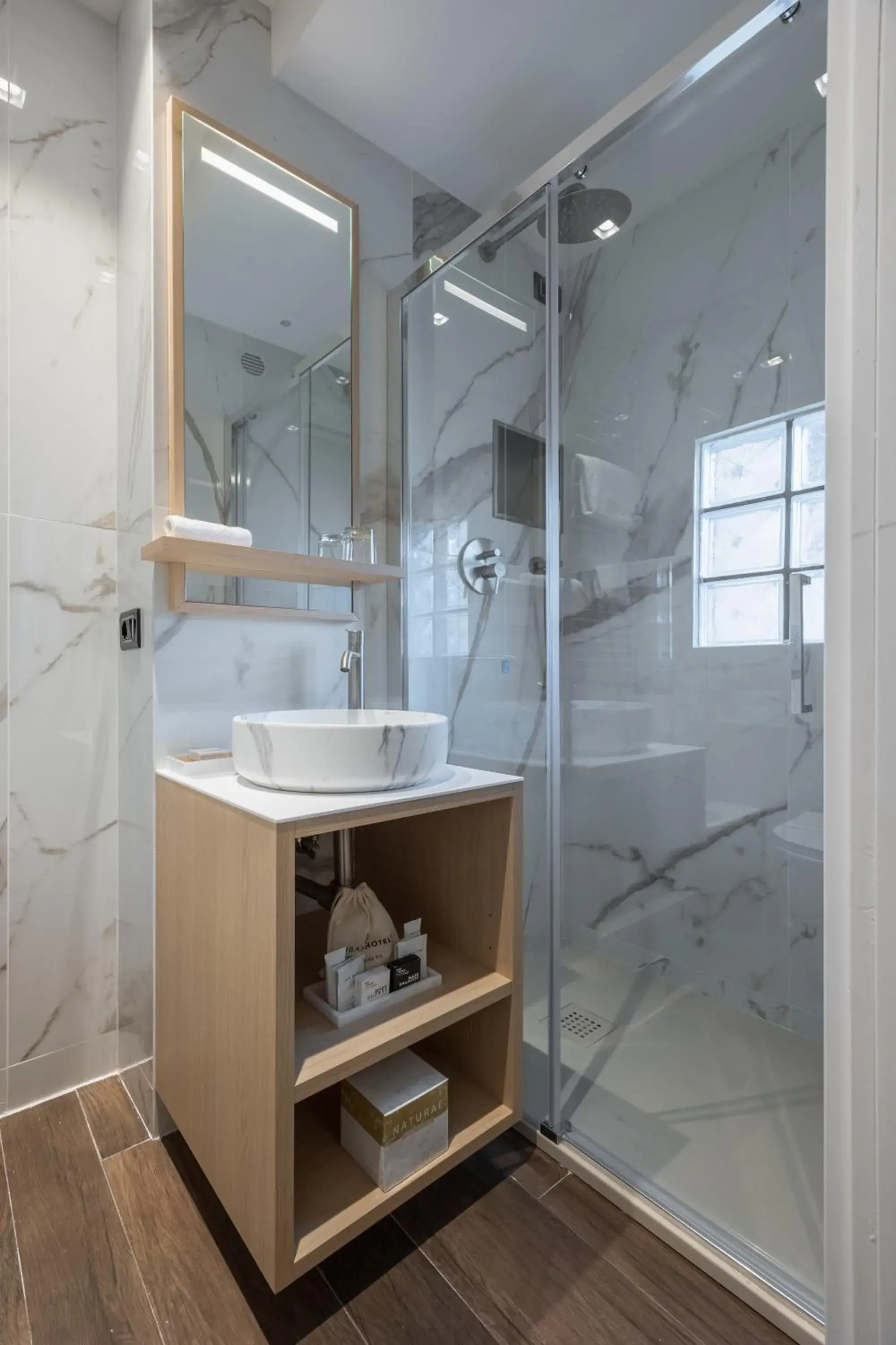 Single Room in Globus Urban Hotel Single Room in Globus Urban Hotel