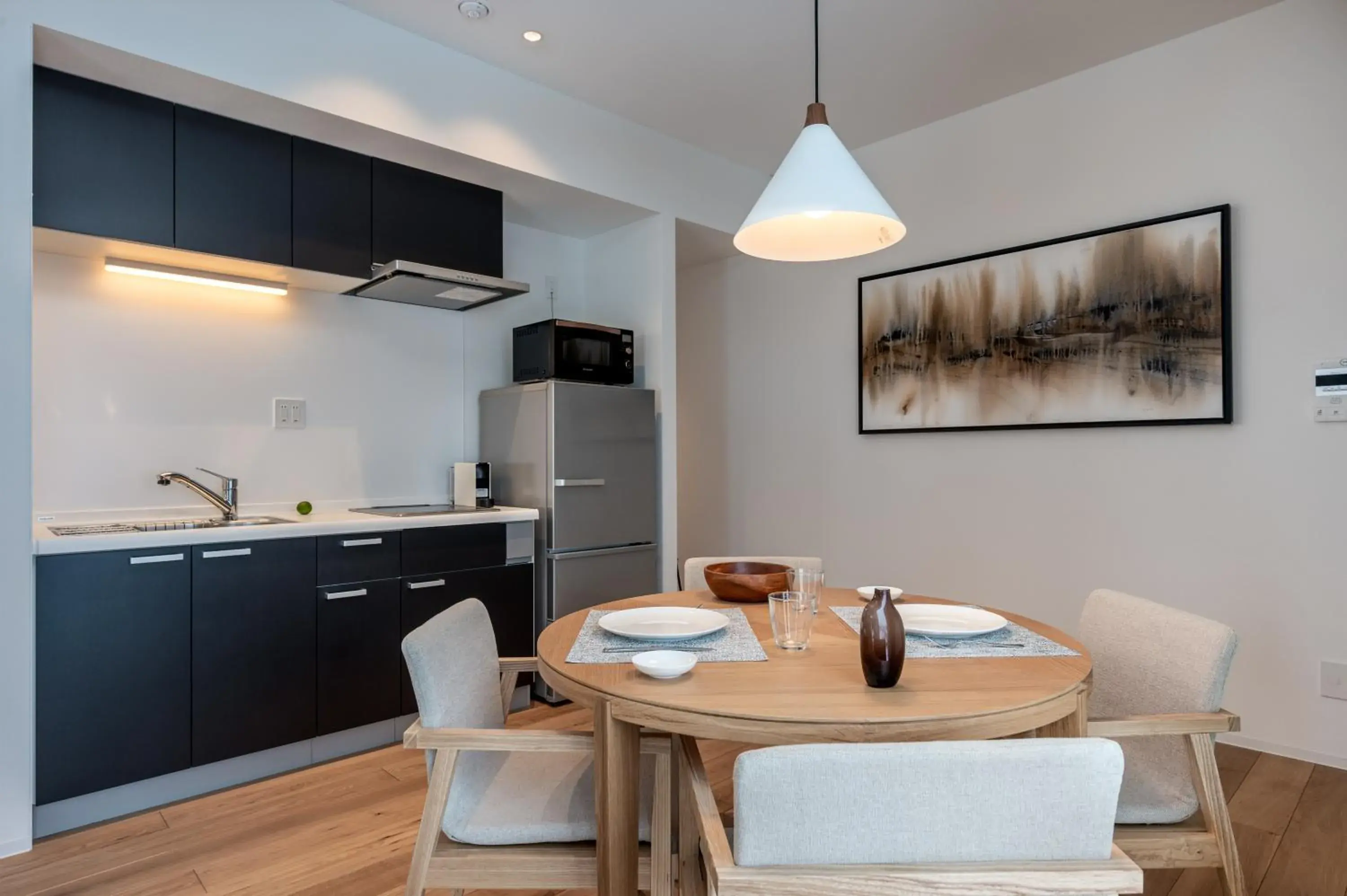 One-Bedroom Apartment in Kaku Place by H2 Life One-Bedroom Apartment in Kaku Place by H2 Life