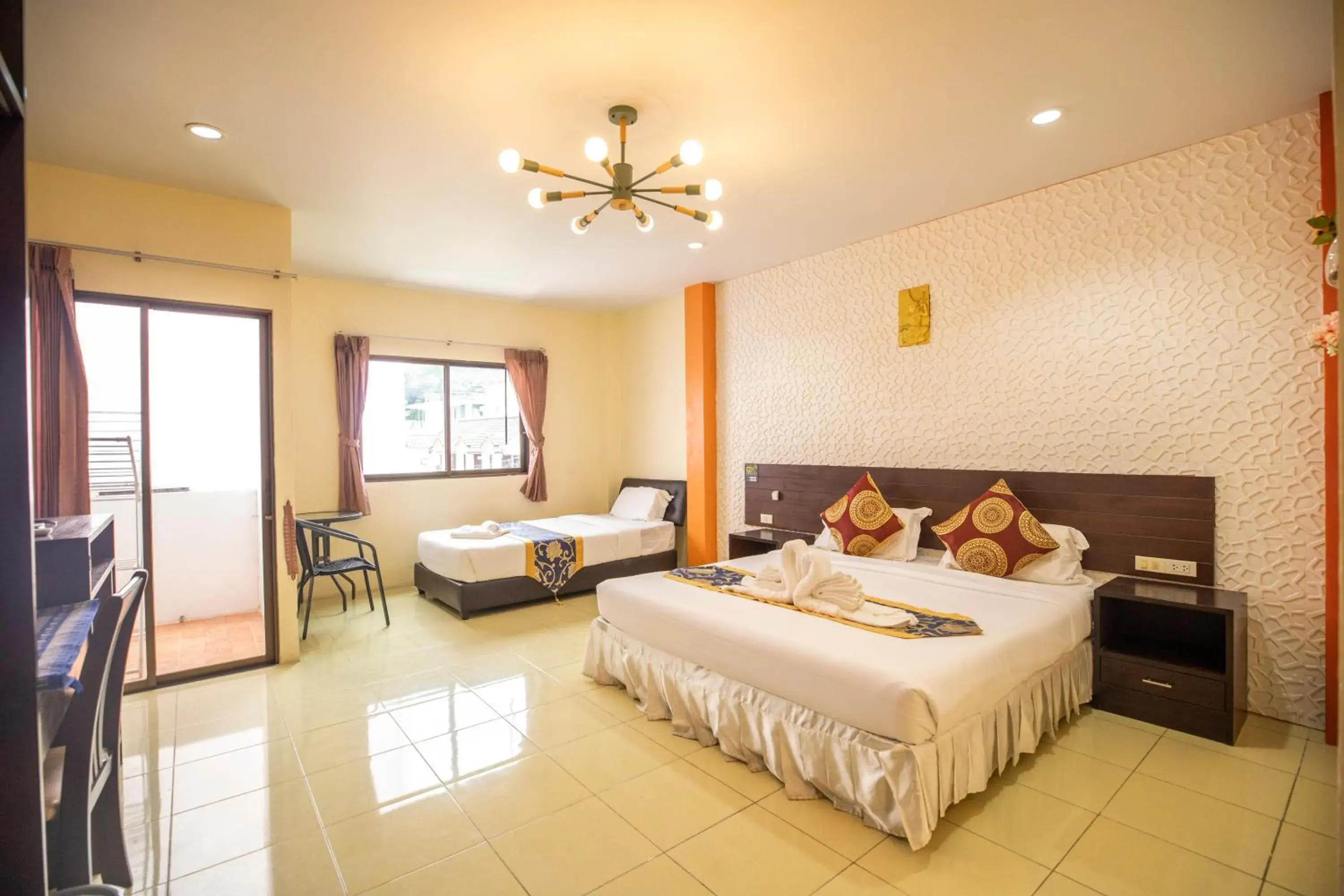 Standard Twin Room in Lily Holiday hotel 百合假日酒店 Standard Twin Room in Lily Holiday hotel 百合假日酒店