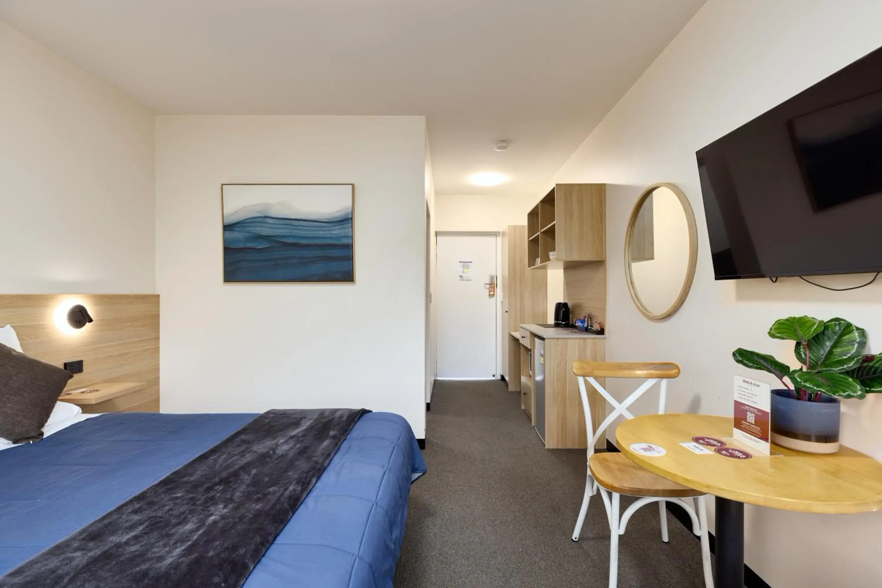 Standard Queen Room in Inala Hotel Standard Queen Room in Inala Hotel