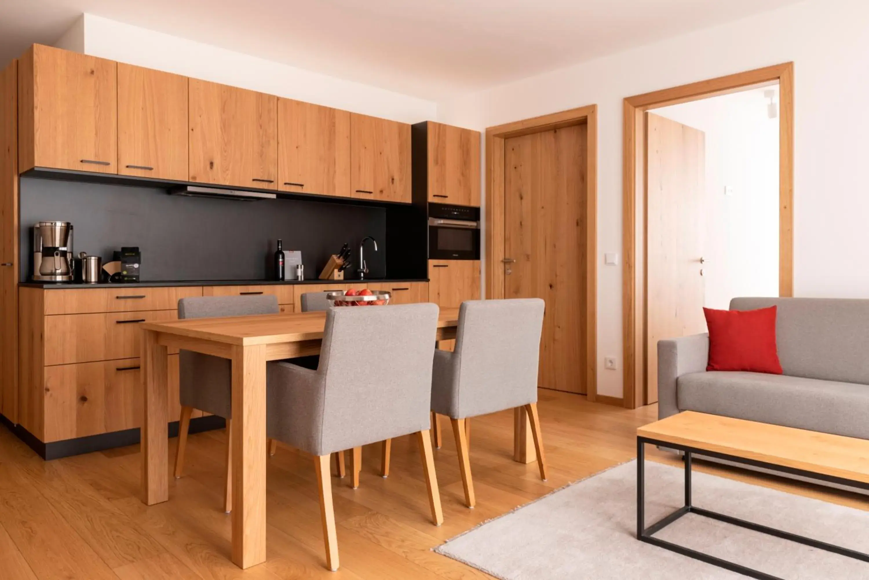 Two-Bedroom Penthouse Apartment with Terrace and Mountain View in All-Suite Resort Paznaun Two-Bedroom Penthouse Apartment with Terrace and Mountain View in All-Suite Resort Paznaun