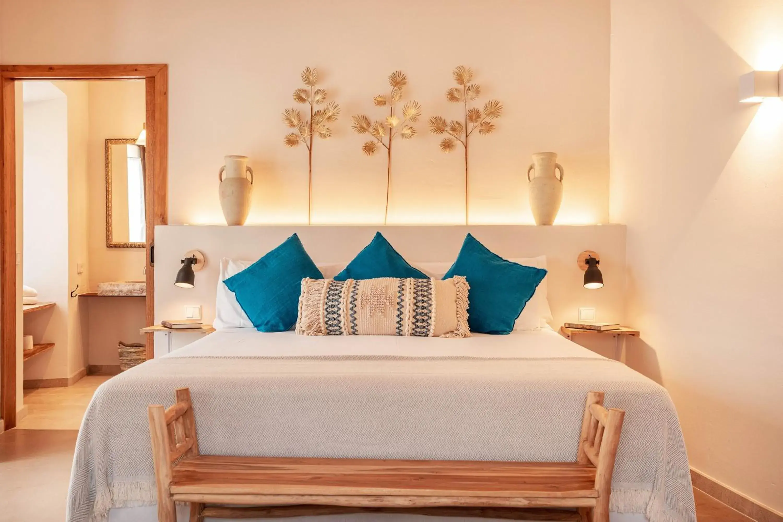 Deluxe Queen Suite in Ōrigins Hotel Boutique - Adults Only Deluxe Queen Suite in Ōrigins Hotel Boutique - Adults Only