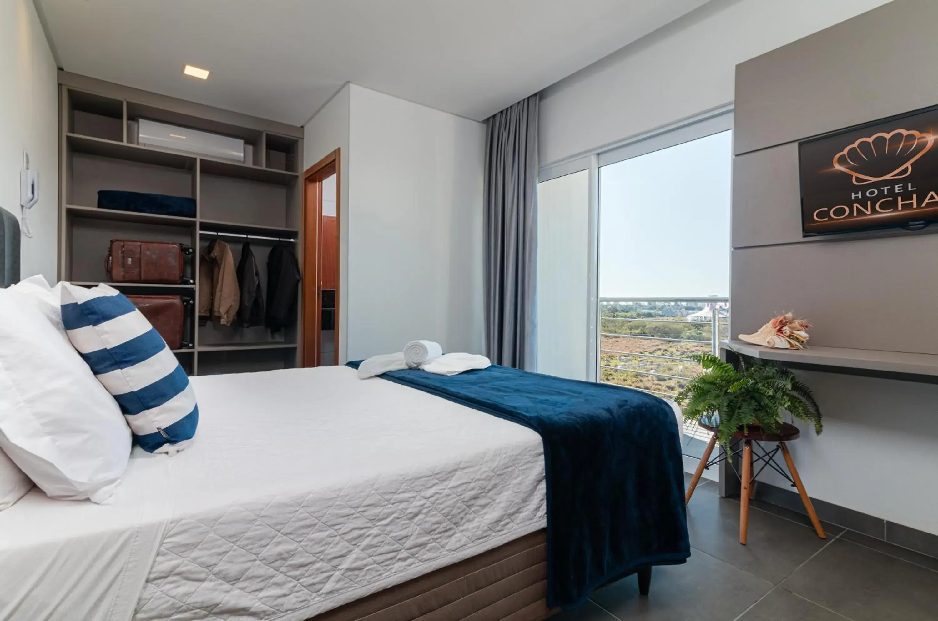 Deluxe Double Room with Balcony - single occupancy in Hotel Conchas Deluxe Double Room with Balcony - single occupancy in Hotel Conchas