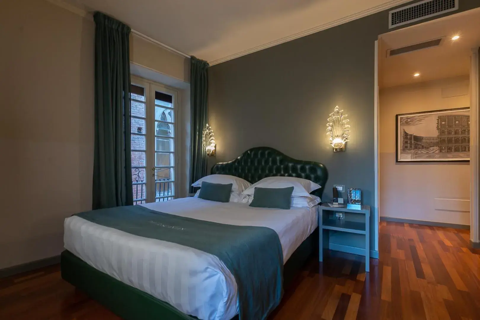 Standard Double Room - single occupancy in The Tuscanian Hotel Standard Double Room - single occupancy in The Tuscanian Hotel