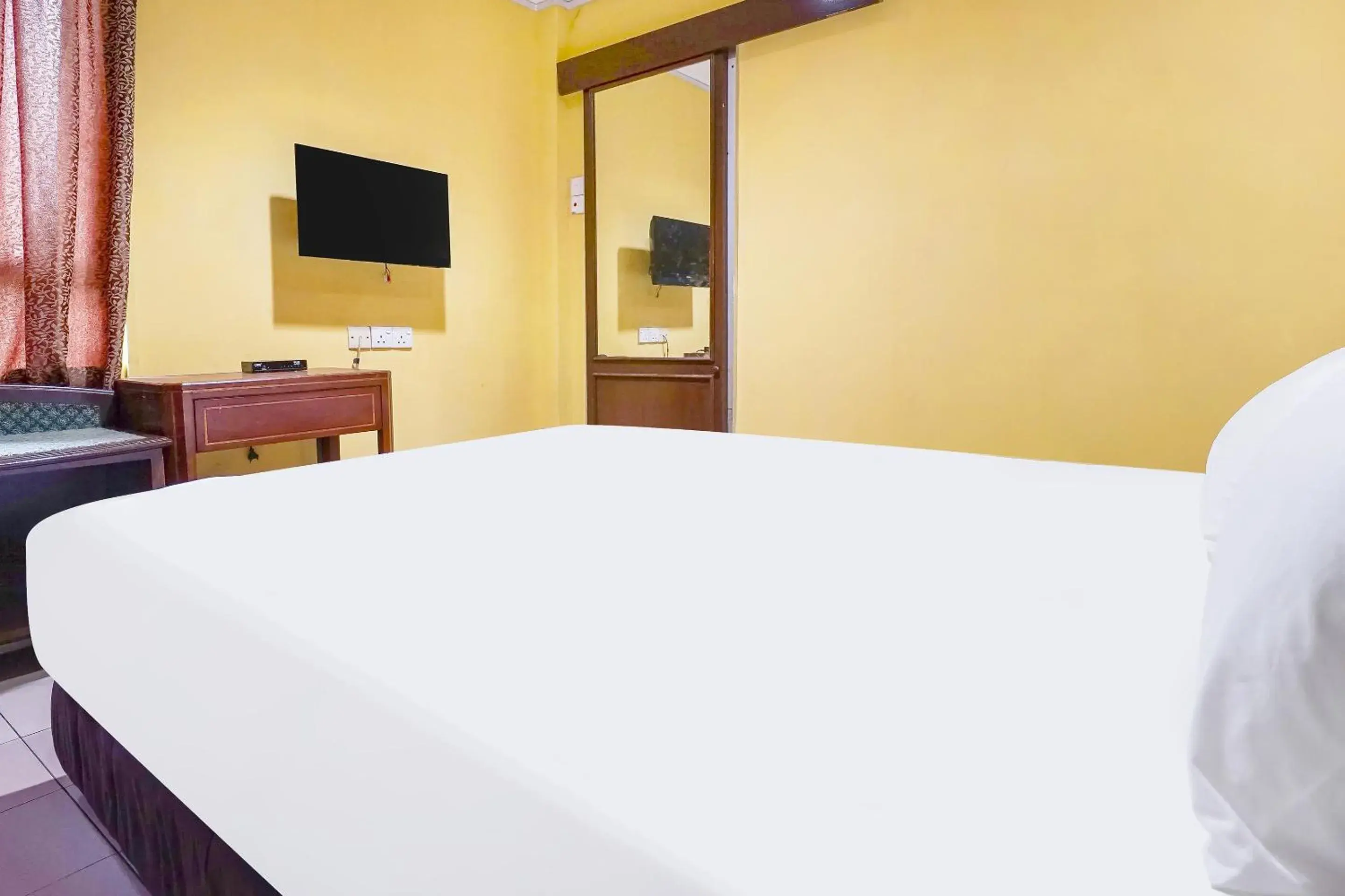 Deluxe Double Room in OYO 90486 New Station Hotel Deluxe Double Room in OYO 90486 New Station Hotel