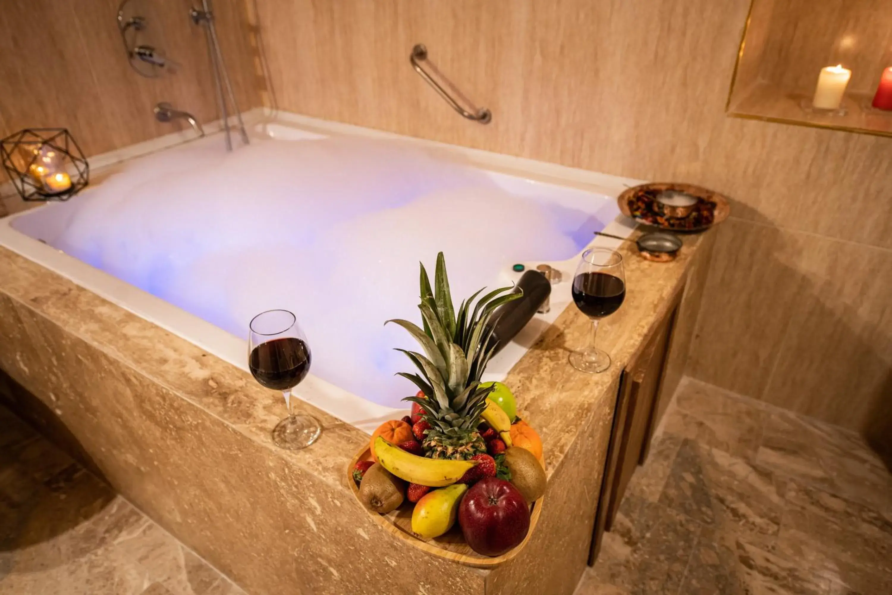 Royal Cave Suite with Jakuzzi in Simera in Cappadocia - Special Class - Best View Rooftop Royal Cave Suite with Jakuzzi in Simera in Cappadocia - Special Class - Best View Rooftop