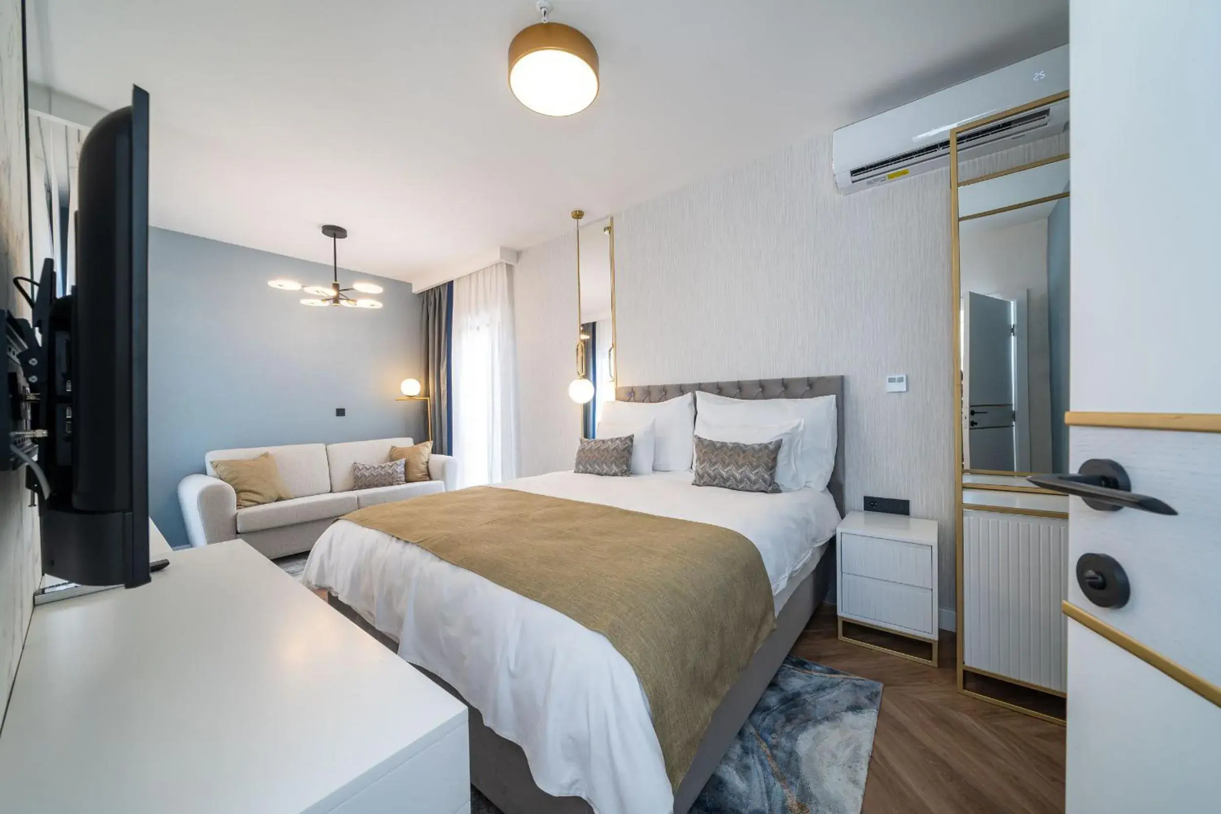 Junior Suite in Hotel Millennium by Aycon Junior Suite in Hotel Millennium by Aycon