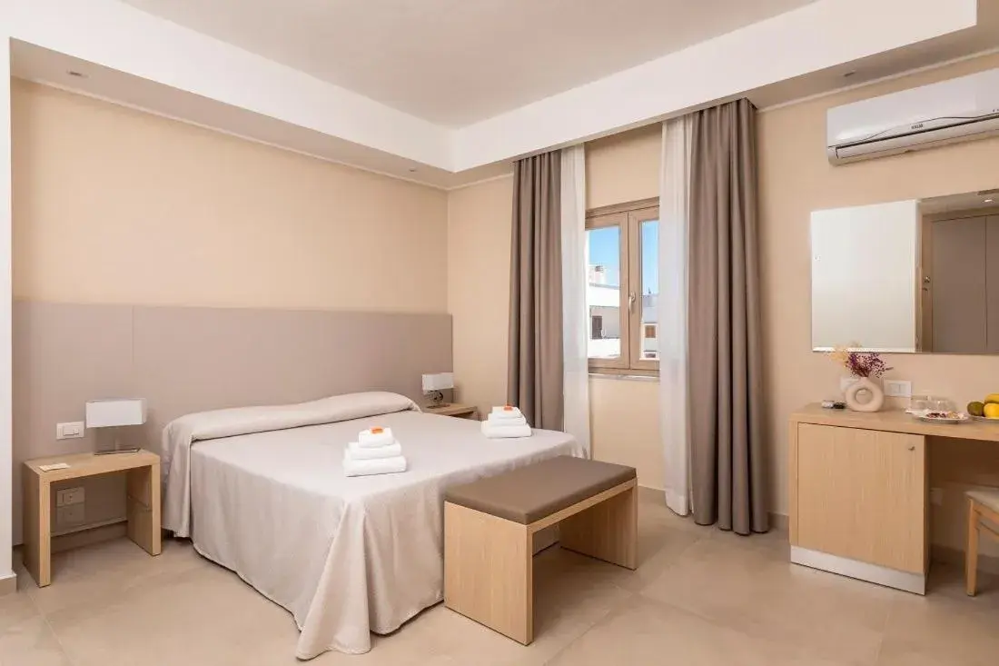 Double Room in Hotel Degli Aranci Double Room in Hotel Degli Aranci