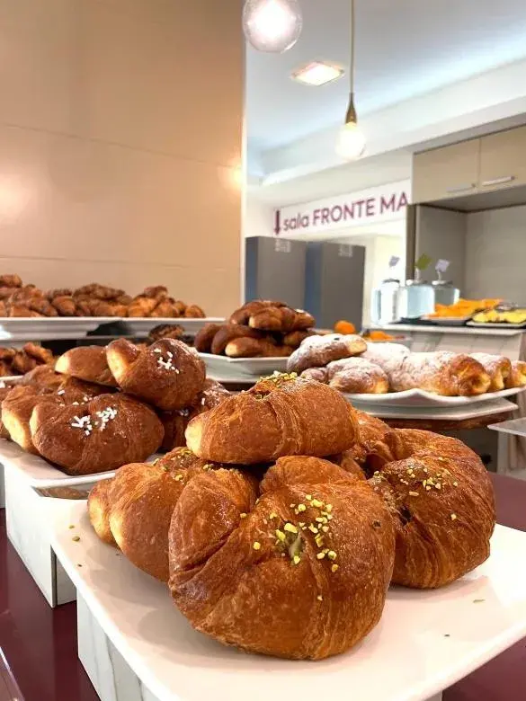 Classic Triple Room with Balcony and lateral Sea view and pool access in Yes Hotel Touring & SPA Classic Triple Room with Balcony and lateral Sea view and pool access in Yes Hotel Touring & SPA