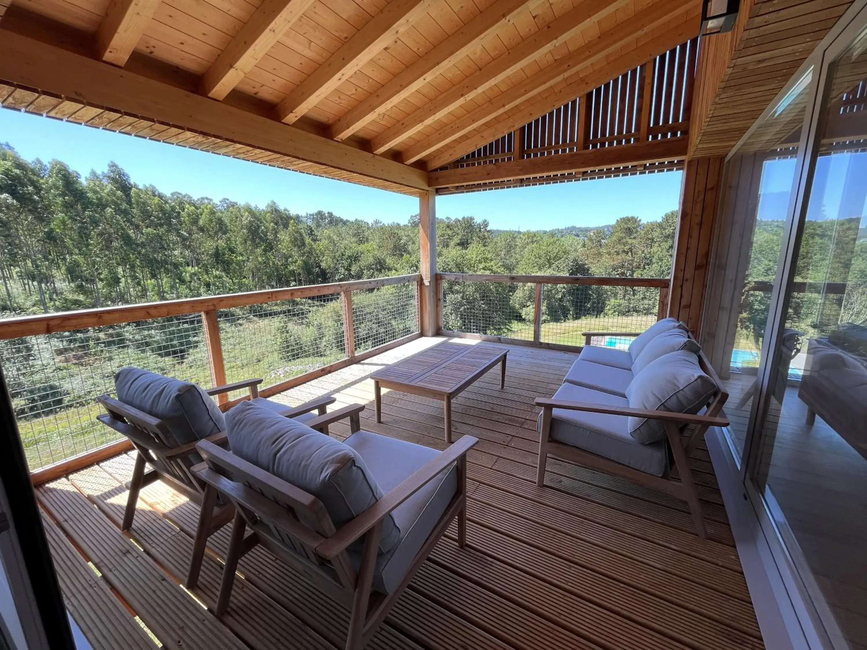 Three-Bedroom Apartment in Basoan Three-Bedroom Apartment in Basoan