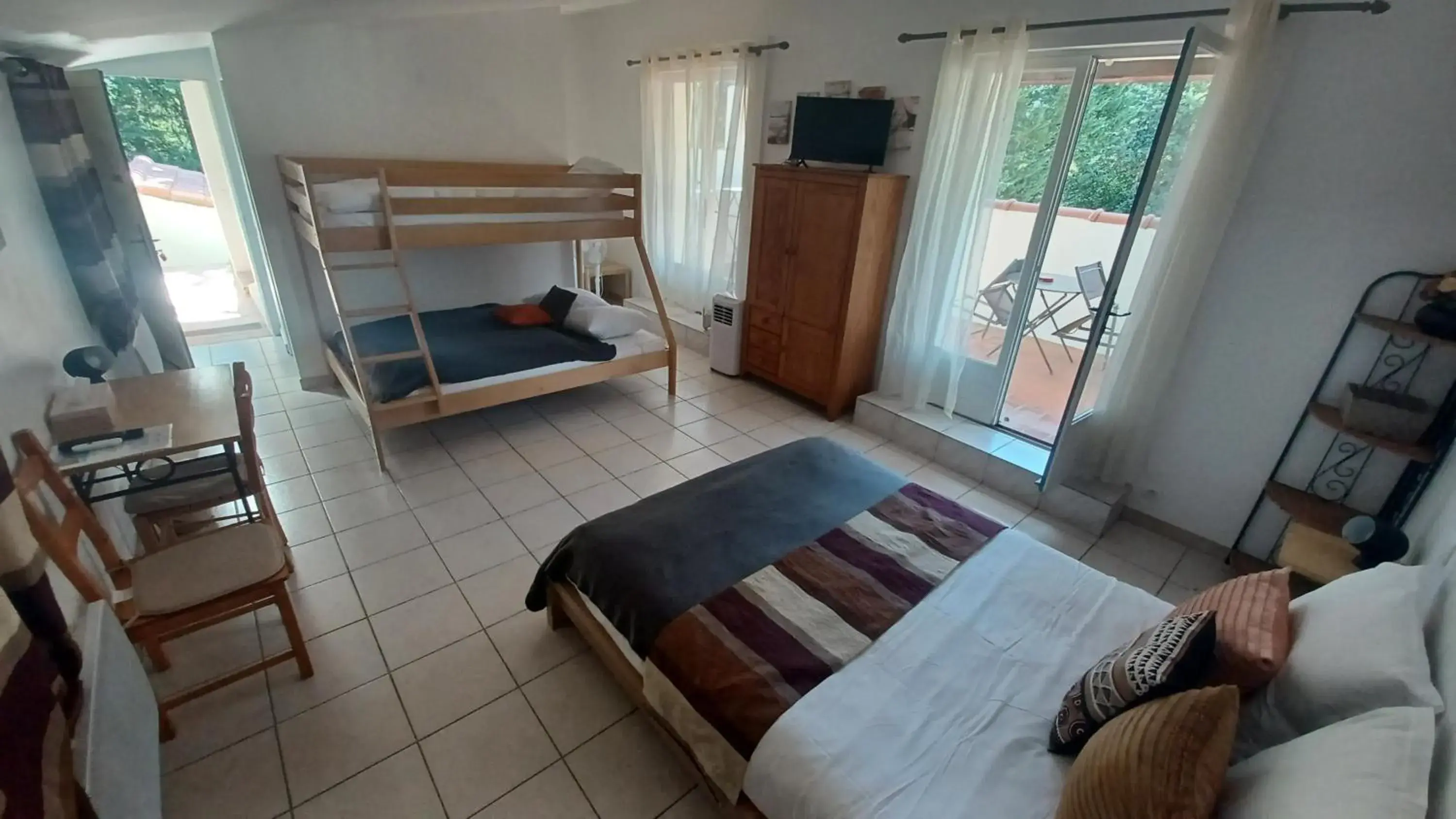 Double Room with Pool View in Hôtel Bel Valen Double Room with Pool View in Hôtel Bel Valen