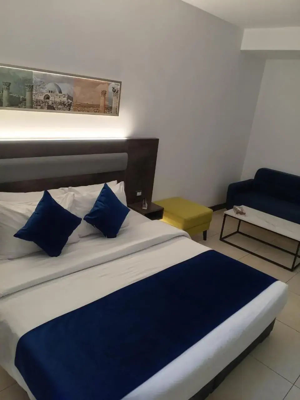 Deluxe Suite in Liv Weibdeh Hotel Suites Deluxe Suite in Liv Weibdeh Hotel Suites