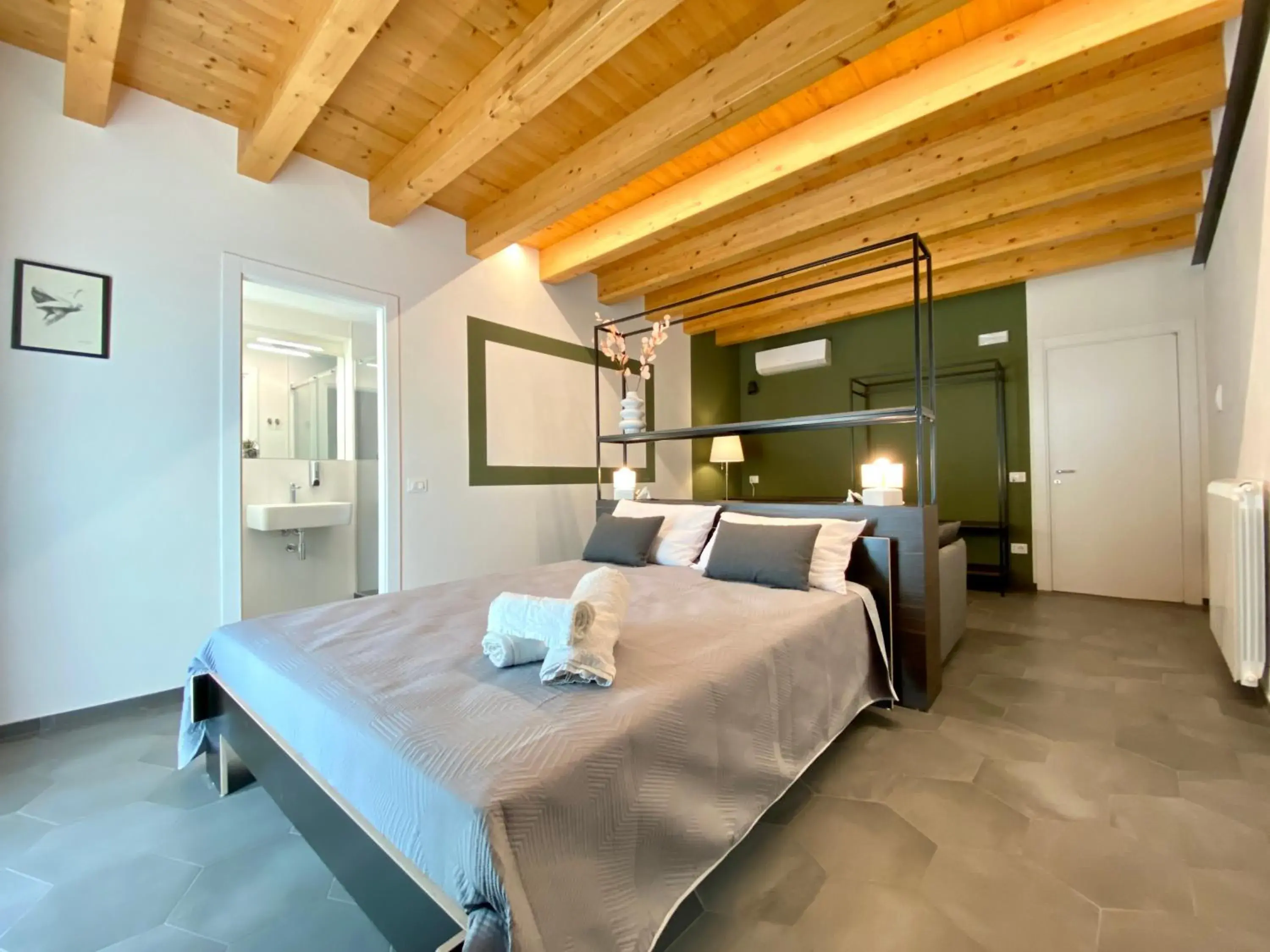 Quadruple Room with Private Bathroom - single occupancy in B&B ALIVA Quadruple Room with Private Bathroom - single occupancy in B&B ALIVA