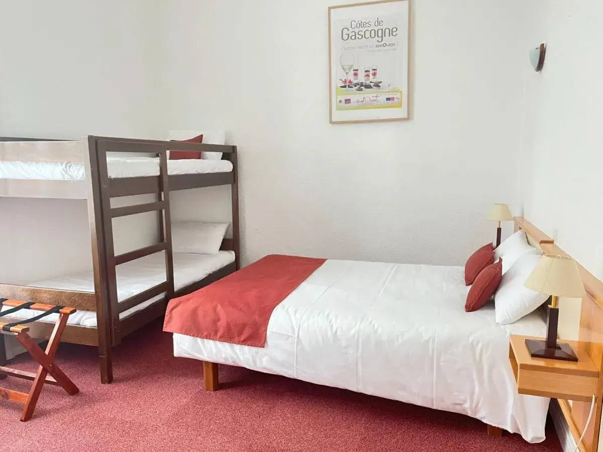 Triple Room in Château de Mons Armagnac Triple Room in Château de Mons Armagnac