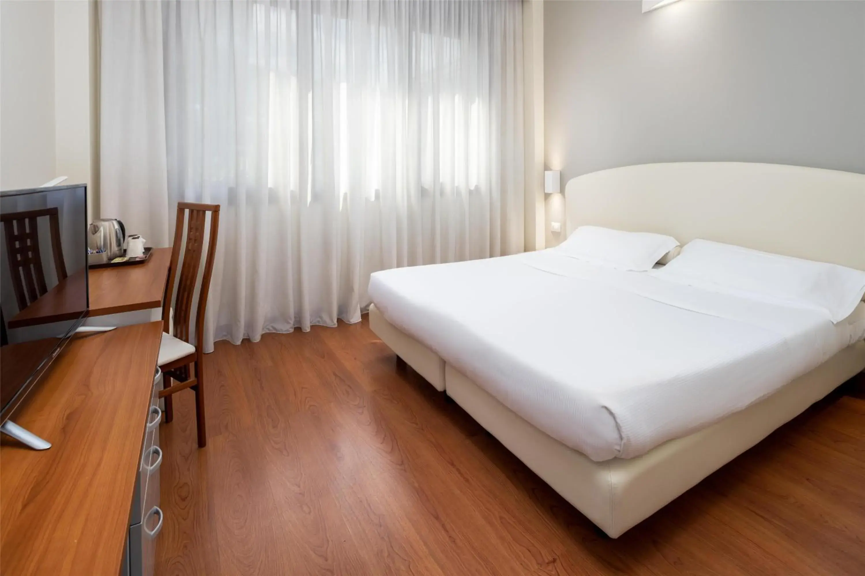 Economy Double or Twin Room - Disability Access in Best Western Air Hotel Linate Economy Double or Twin Room - Disability Access in Best Western Air Hotel Linate