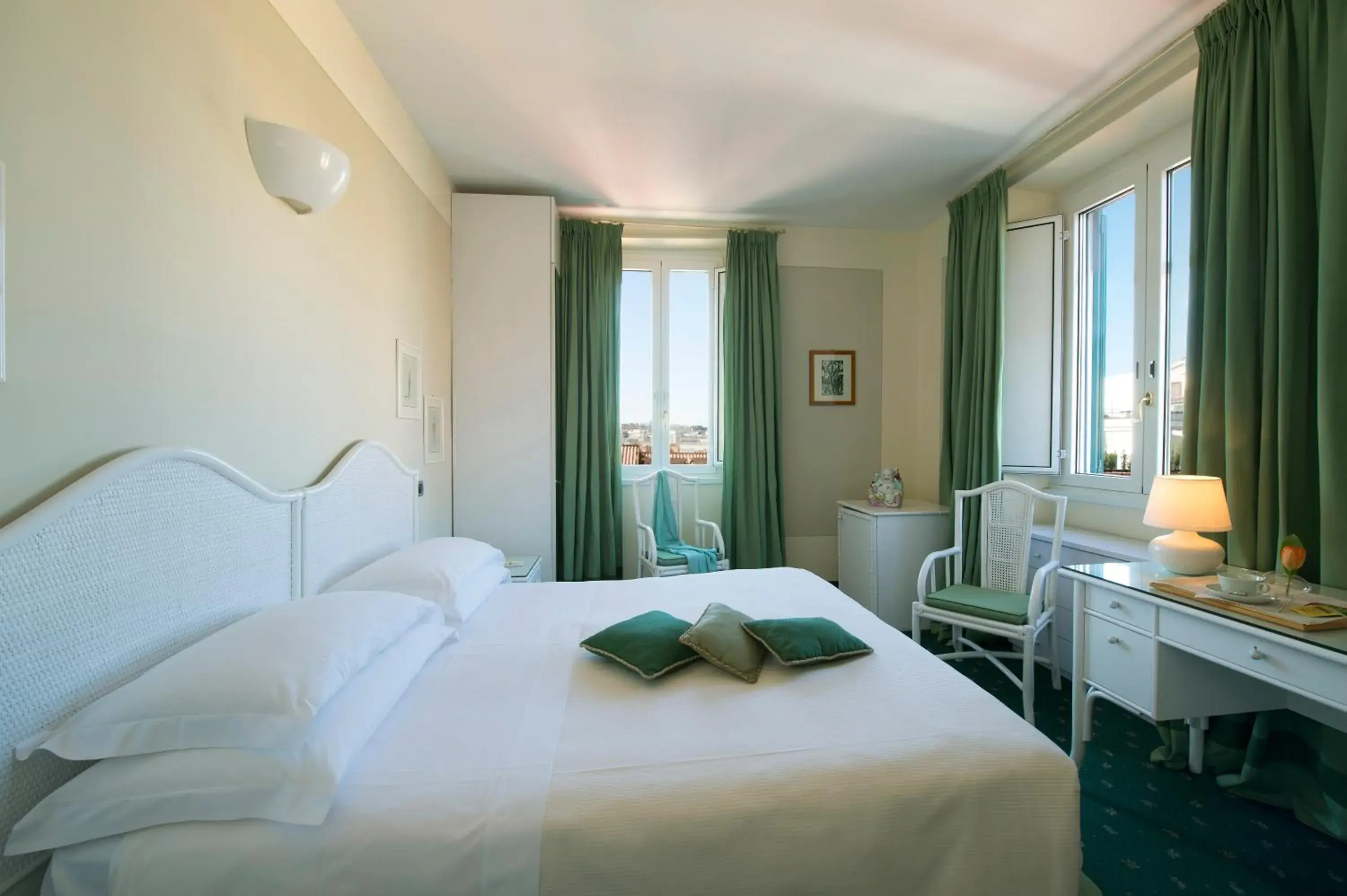 Junior Suite in Hotel Gregoriana Junior Suite in Hotel Gregoriana