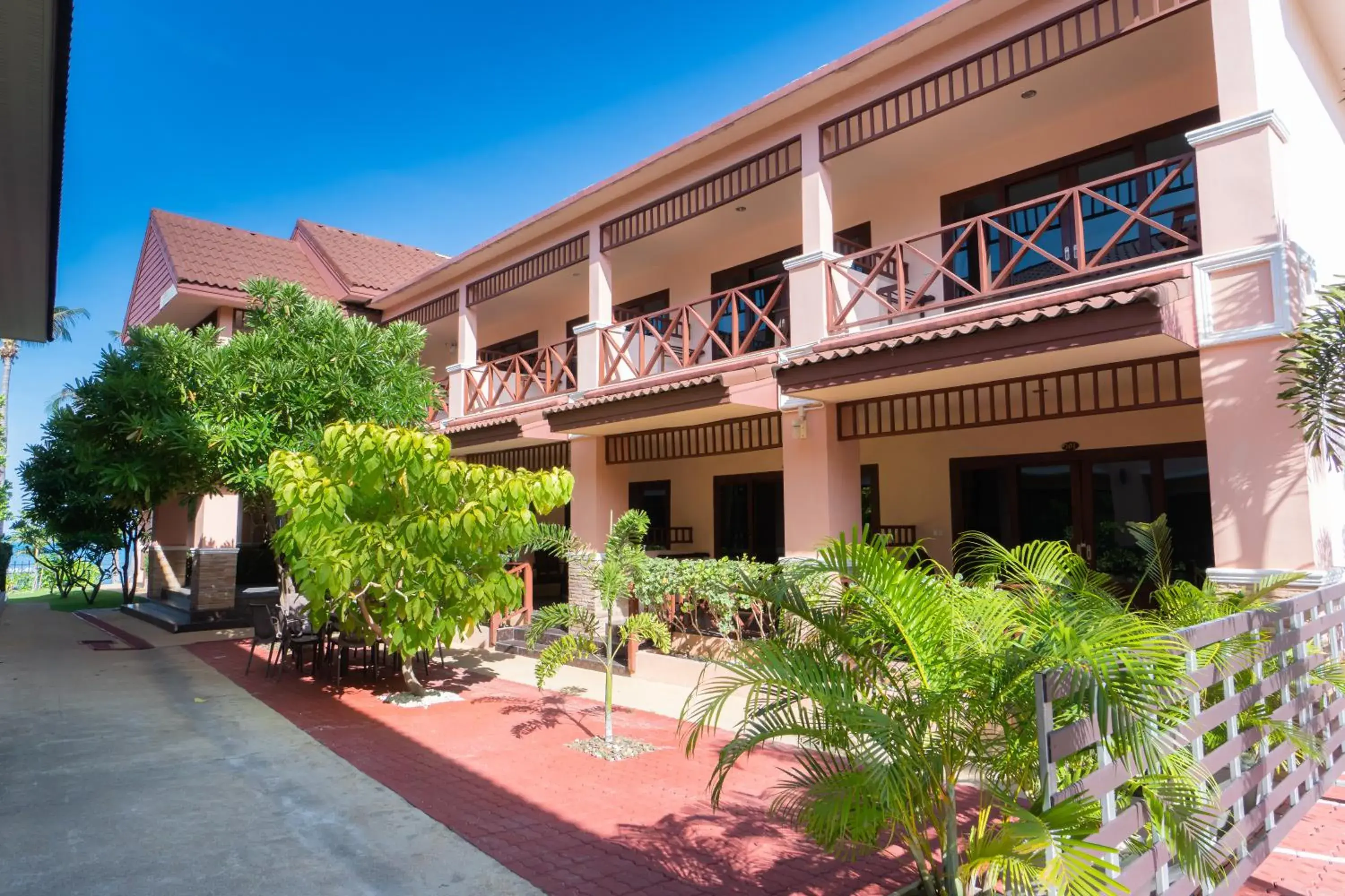 Twin Room with Balcony in Little Paradise Haad Rin Koh Phangan Twin Room with Balcony in Little Paradise Haad Rin Koh Phangan