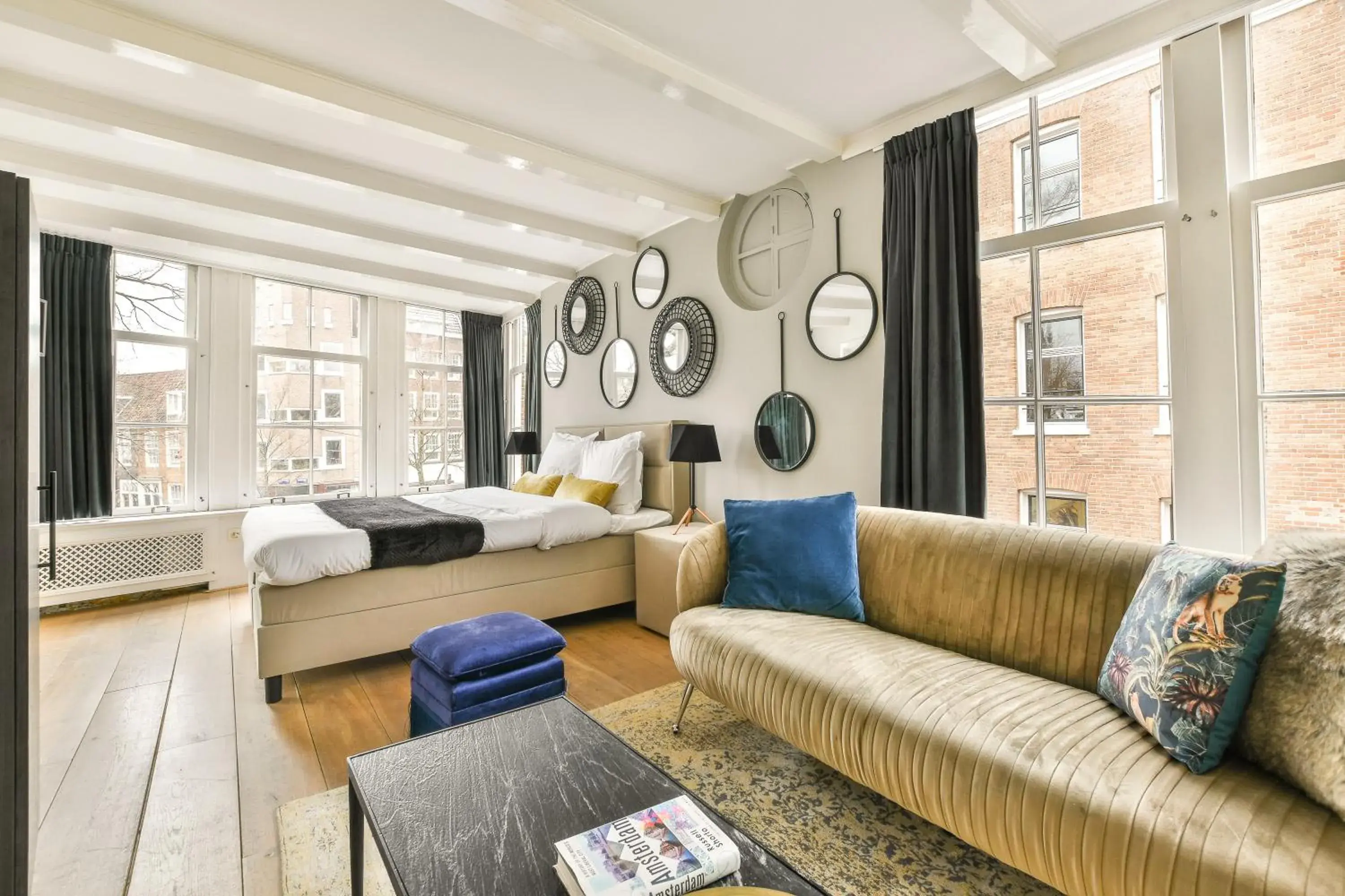 Spiegelgracht Apartments with Canal View Spiegelgracht Apartments with Canal View