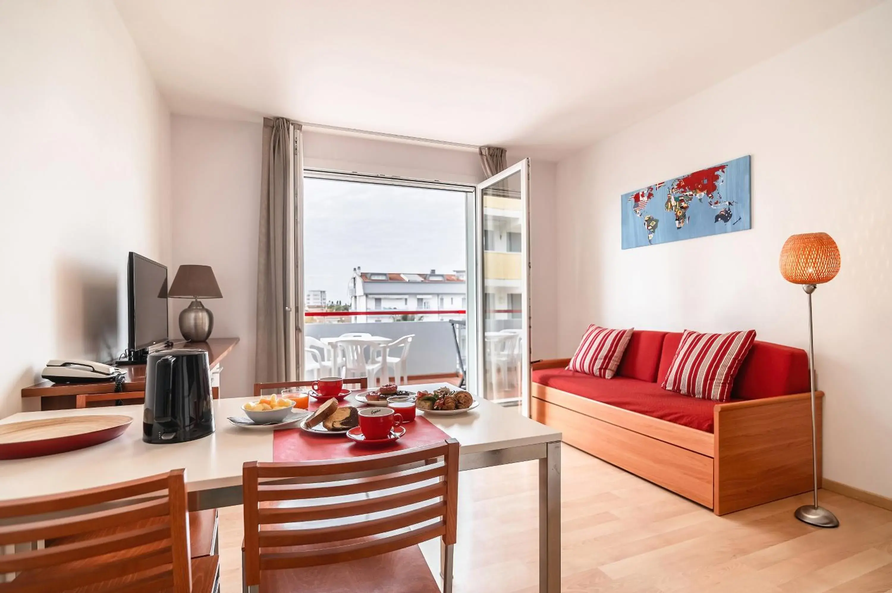 One-Bedroom Suite in Domino Suite Hotel & Residence One-Bedroom Suite in Domino Suite Hotel & Residence