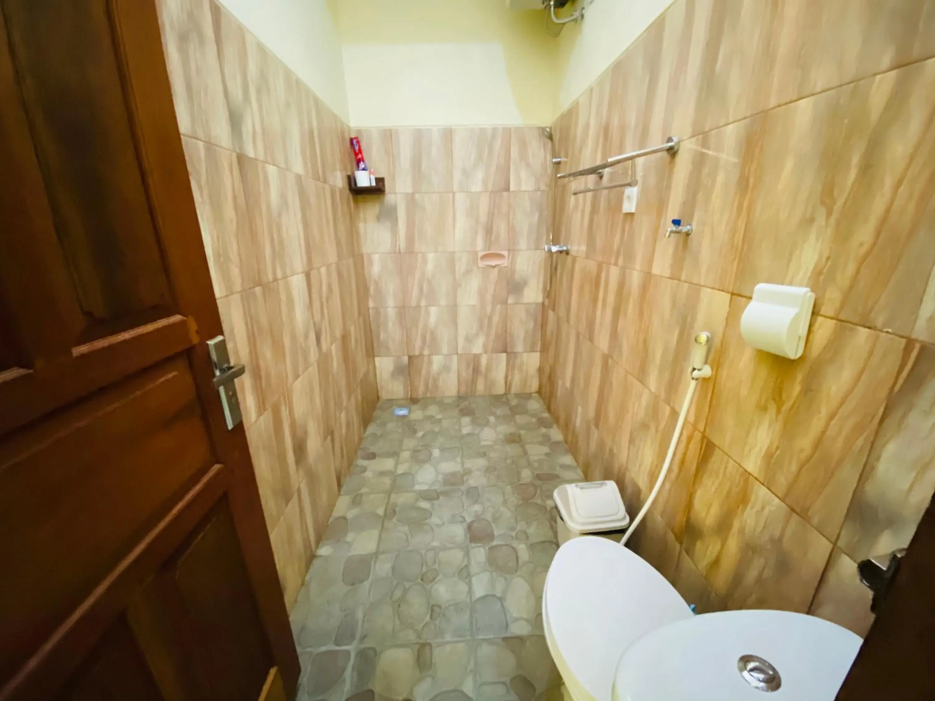 Deluxe Family Room in Pandawa Beach Homestay Deluxe Family Room in Pandawa Beach Homestay