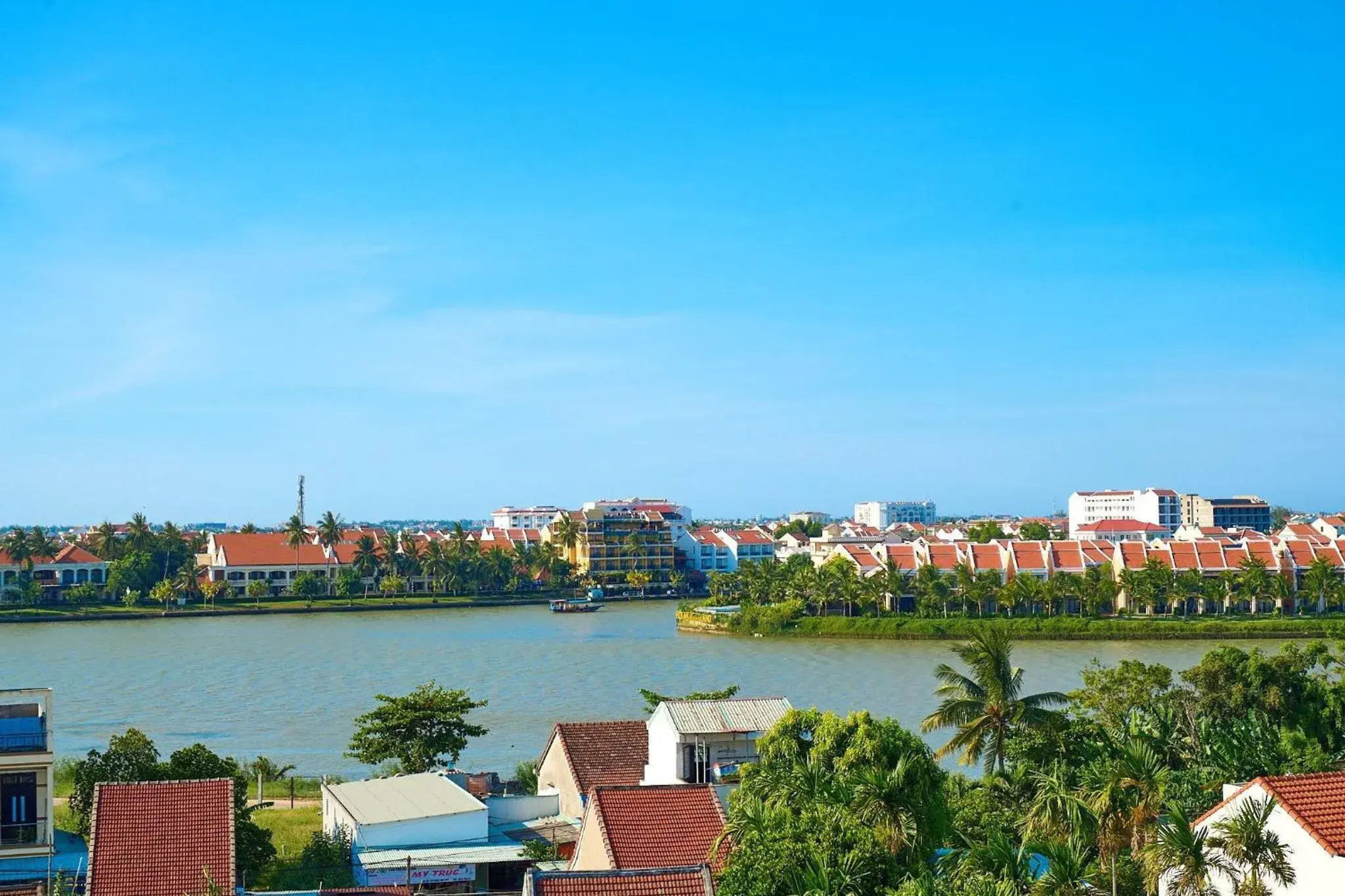 Deluxe Double or Twin Room with River View in Hoi An Legend Charm Boutique Hoi An Hotel Deluxe Double or Twin Room with River View in Hoi An Legend Charm Boutique Hoi An Hotel