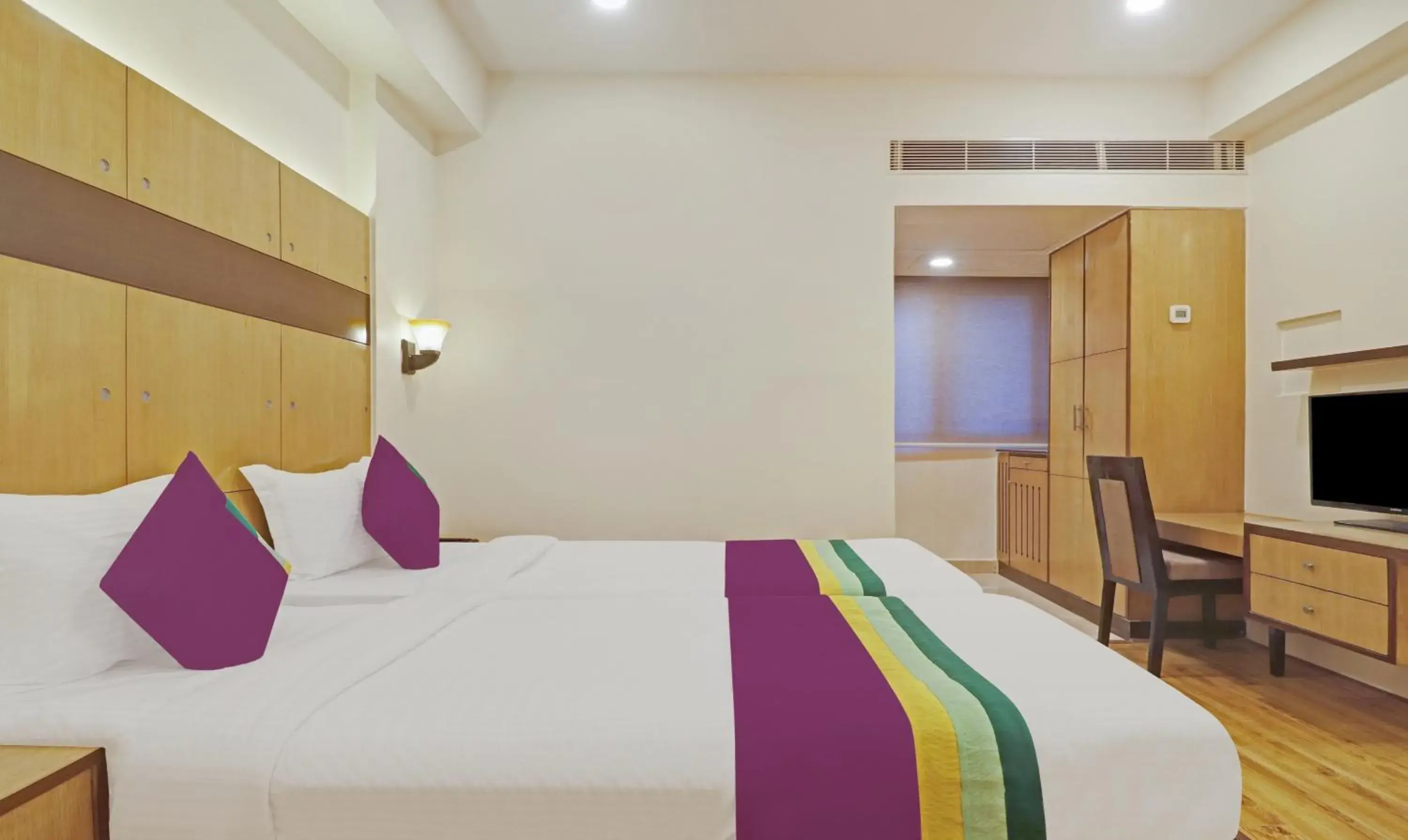 Standard Double Room - single occupancy in Treebo Premium Seven Lake View Standard Double Room - single occupancy in Treebo Premium Seven Lake View