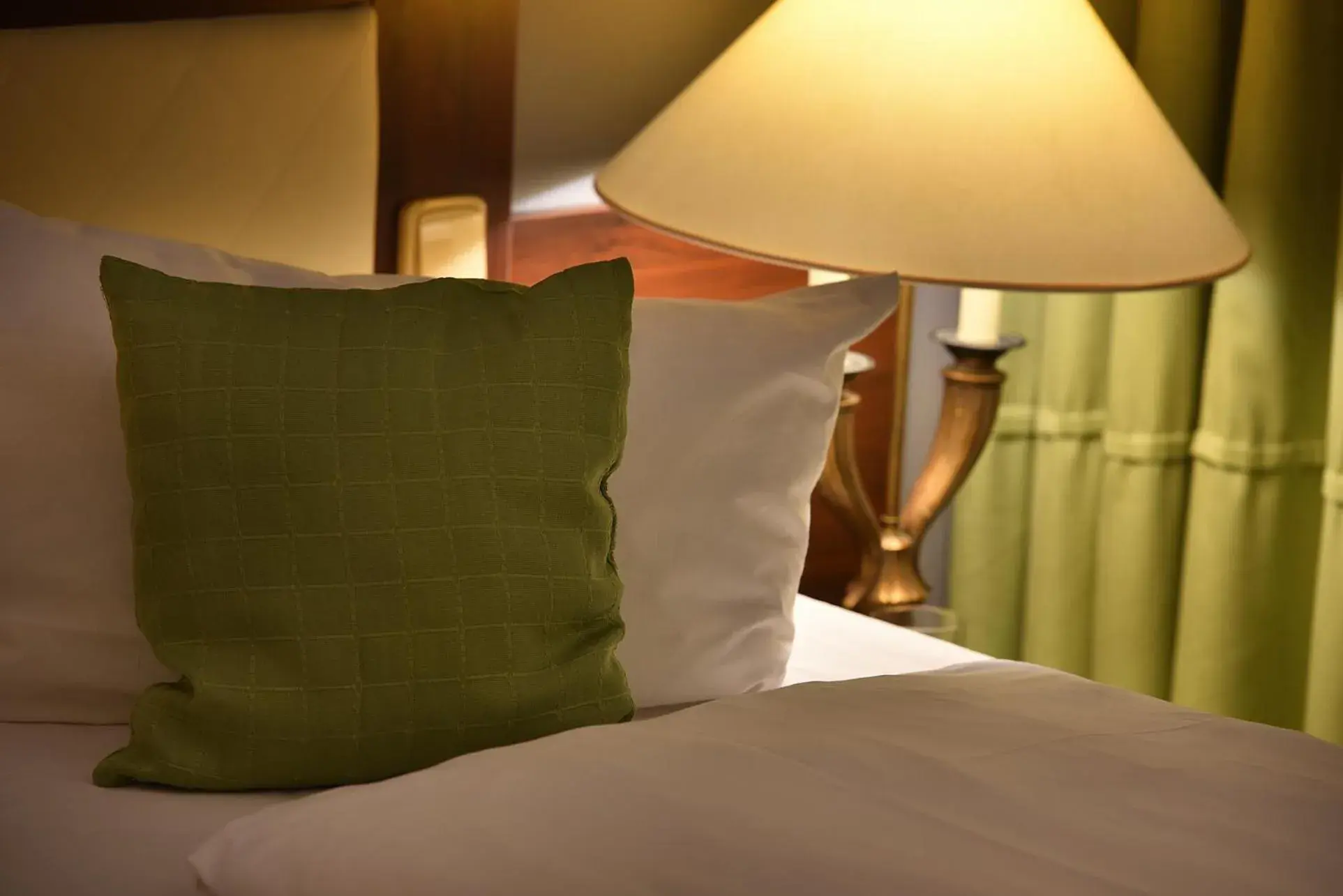 Double or Twin Room in Prague Season Three Stars Double or Twin Room in Prague Season Three Stars